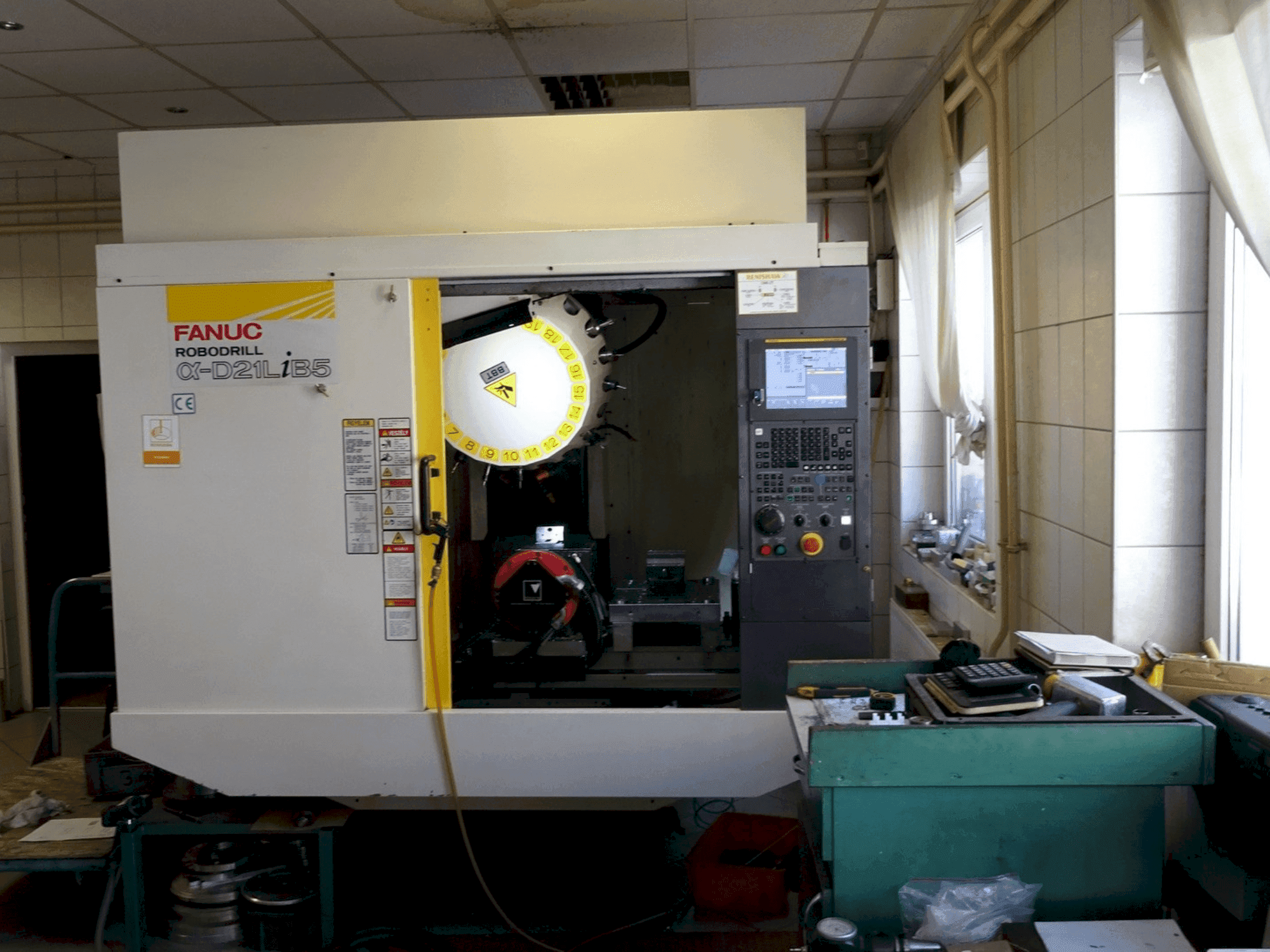 Mašīnas FANUC Alfa D21LiB5 pretskats