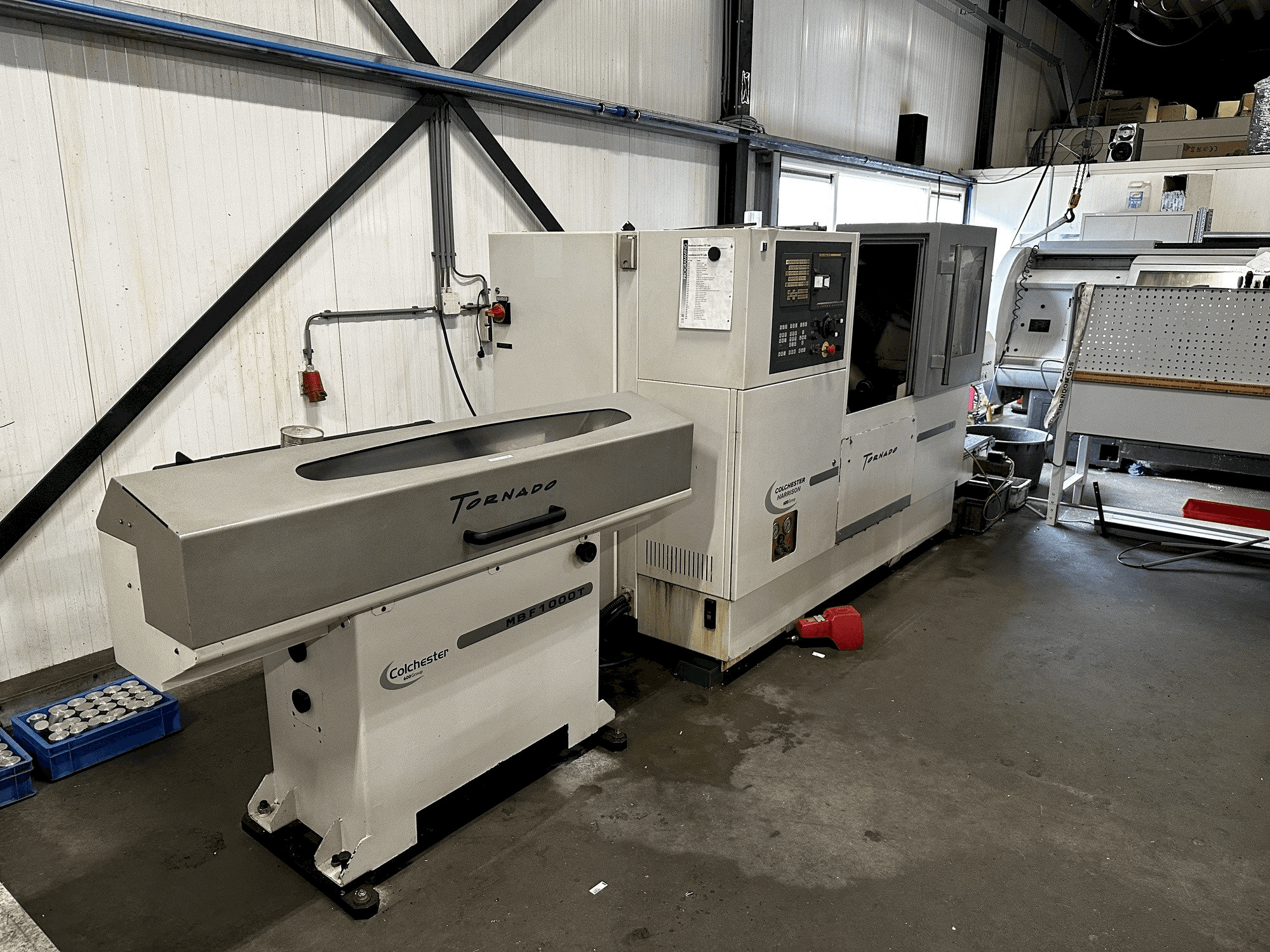 Mašīnas Colchester Tornado T2 pretskats