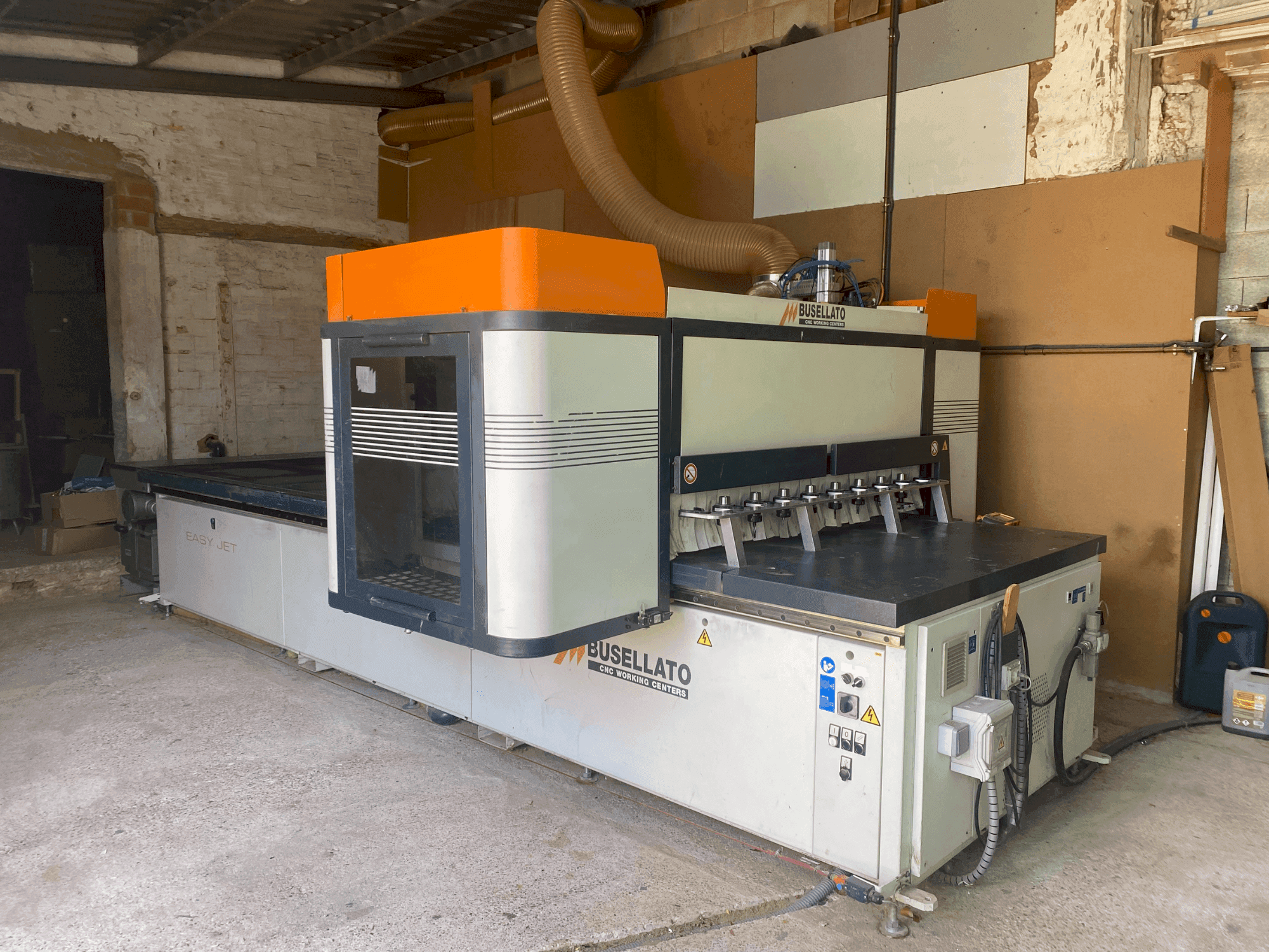 Mašīnas BUSELLATO easyjet 5.12 pretskats