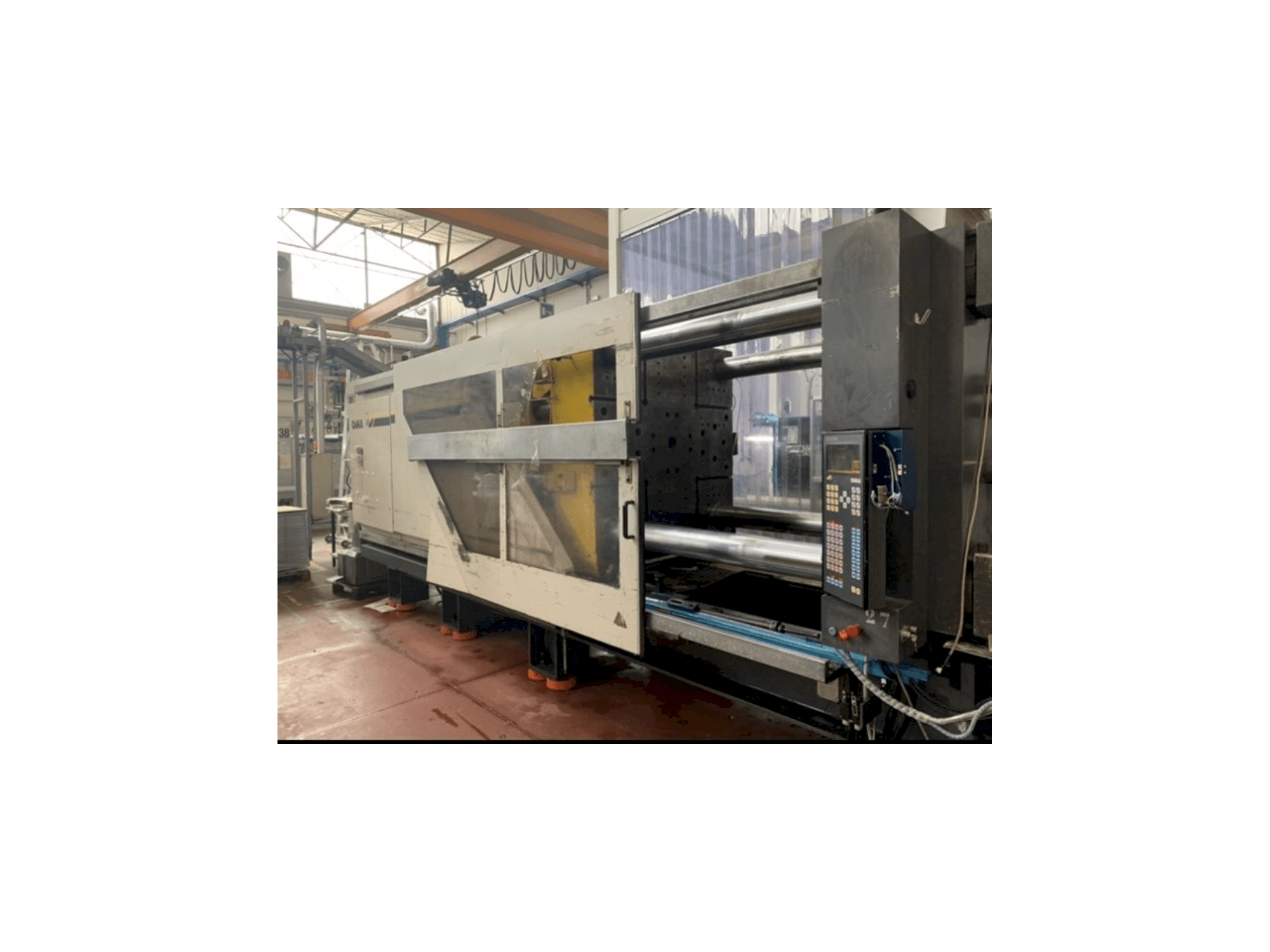 Mašīnas OiMA STRATOS 8500/900 S pretskats