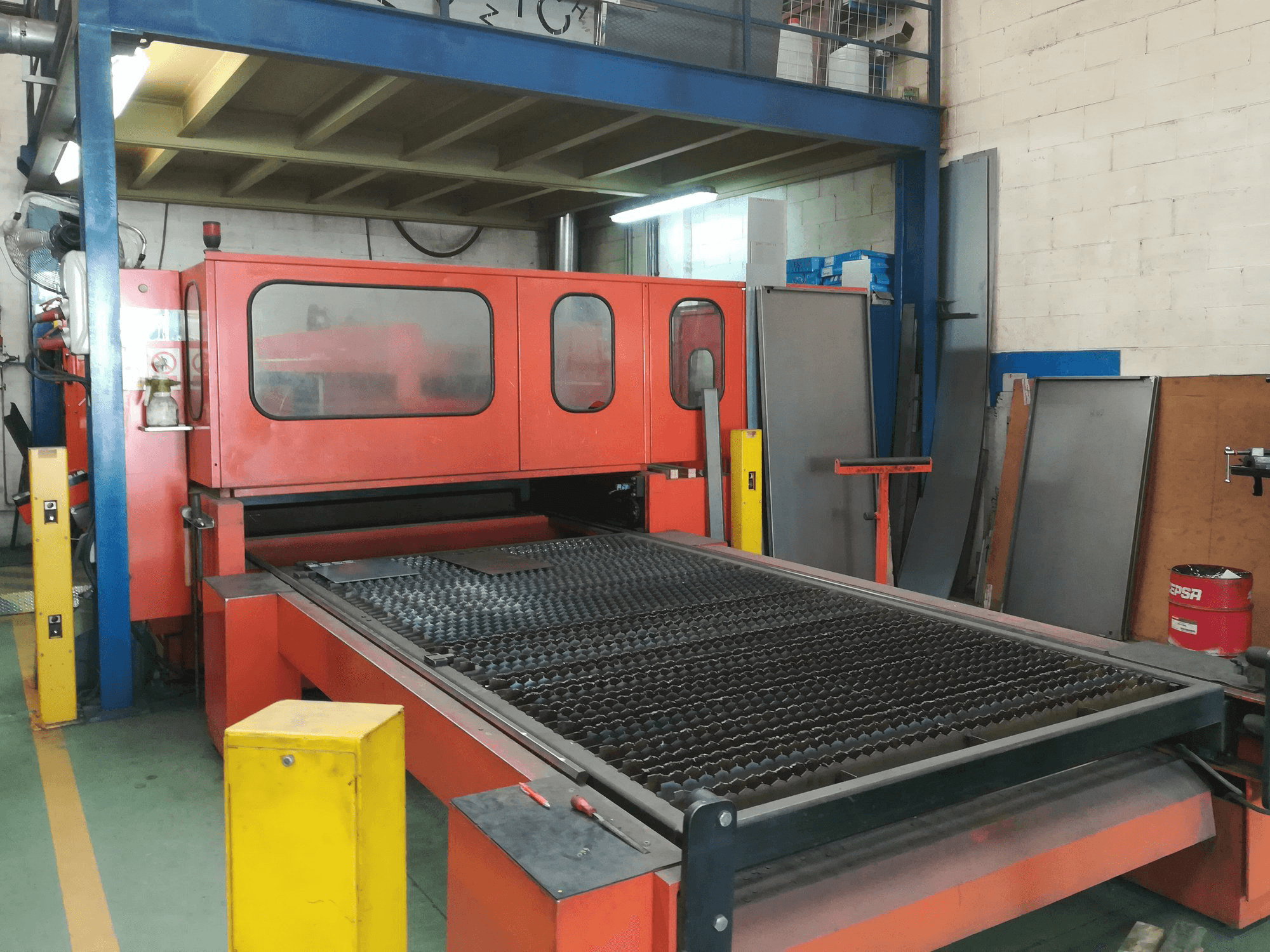 Mašīnas Bystronic Bystar 3015 pretskats