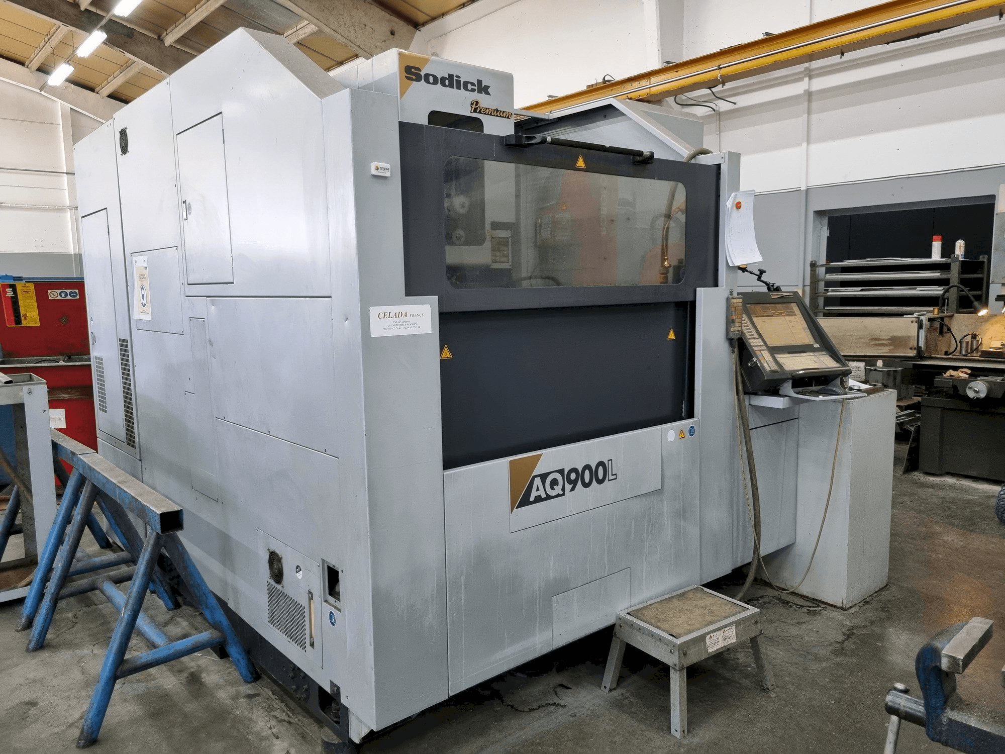 Mašīnas Sodick AQ900L pretskats