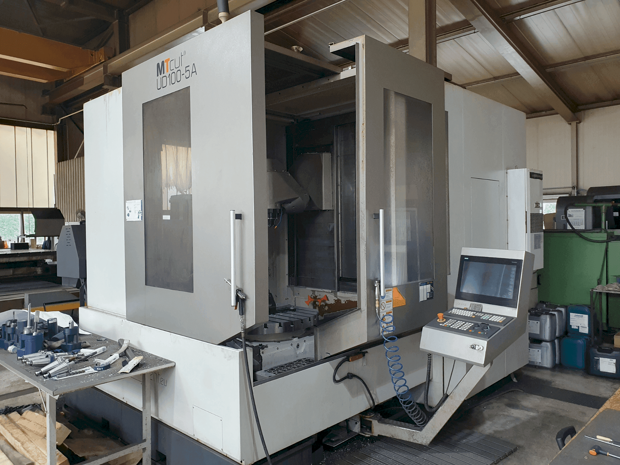 Mašīnas MTcut UD100-5A pretskats