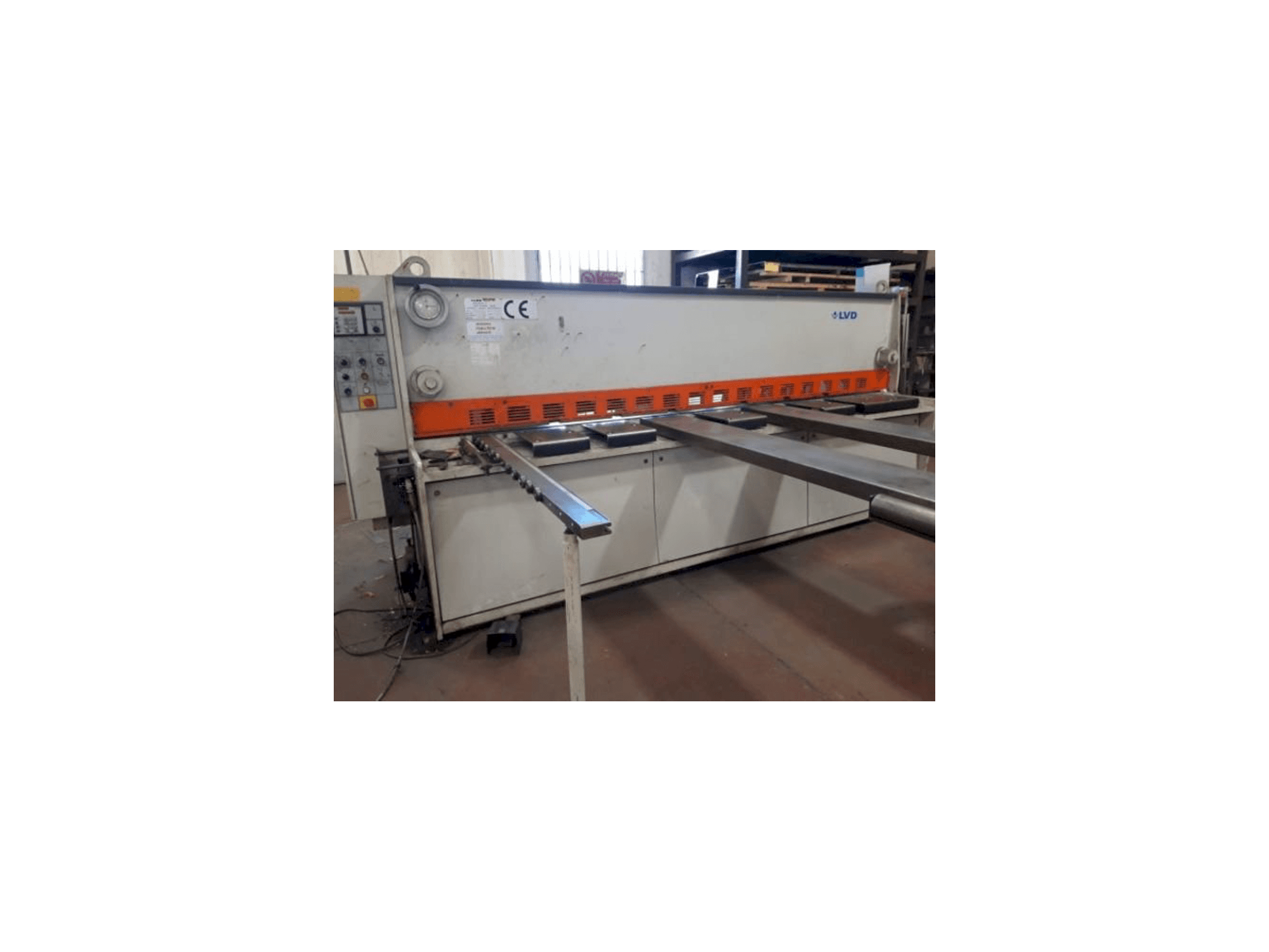 Mašīnas LVD LDR 3000mm x 6mm pretskats