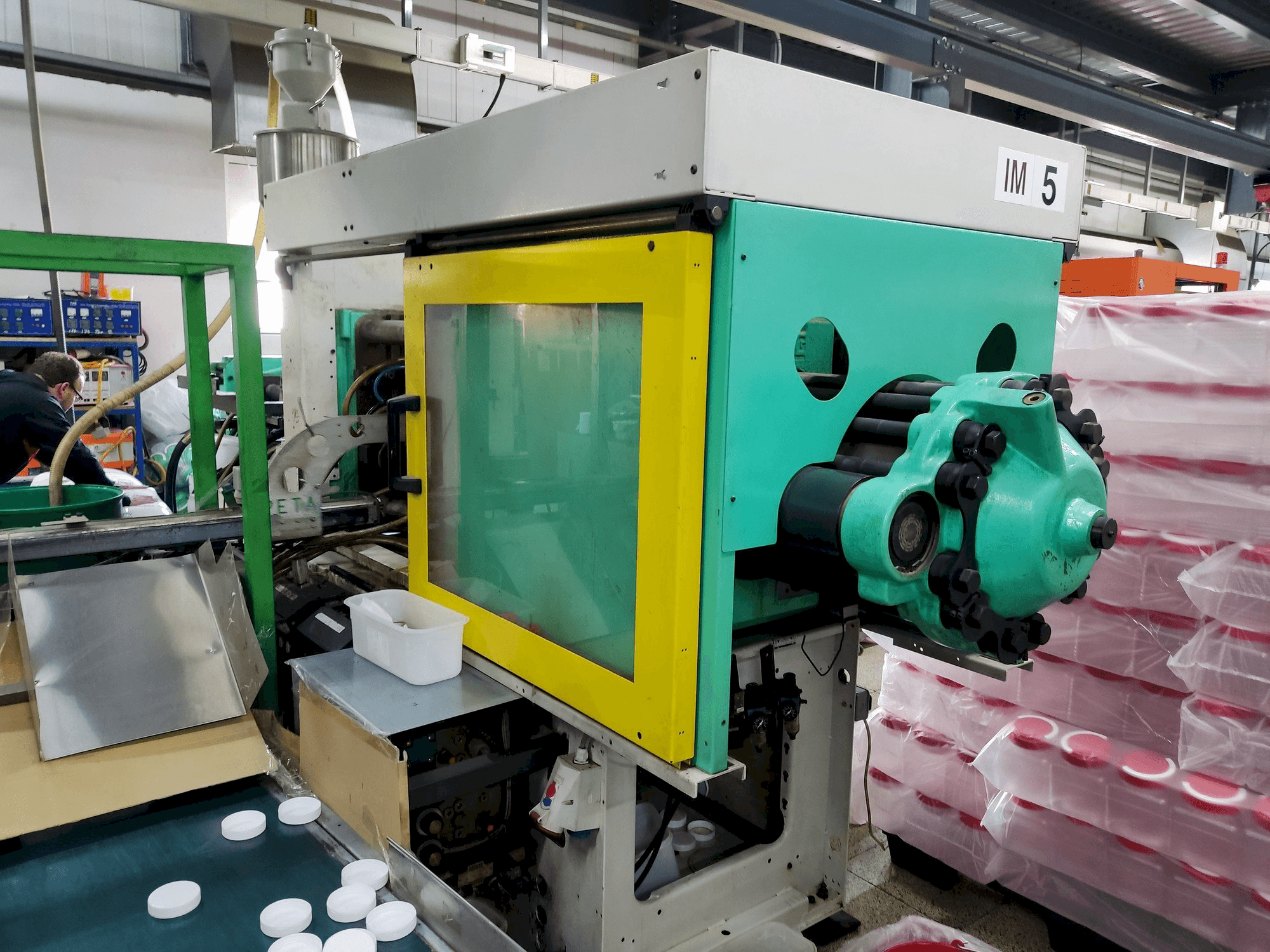 Mašīnas Arburg 470C 1500-675 pretskats