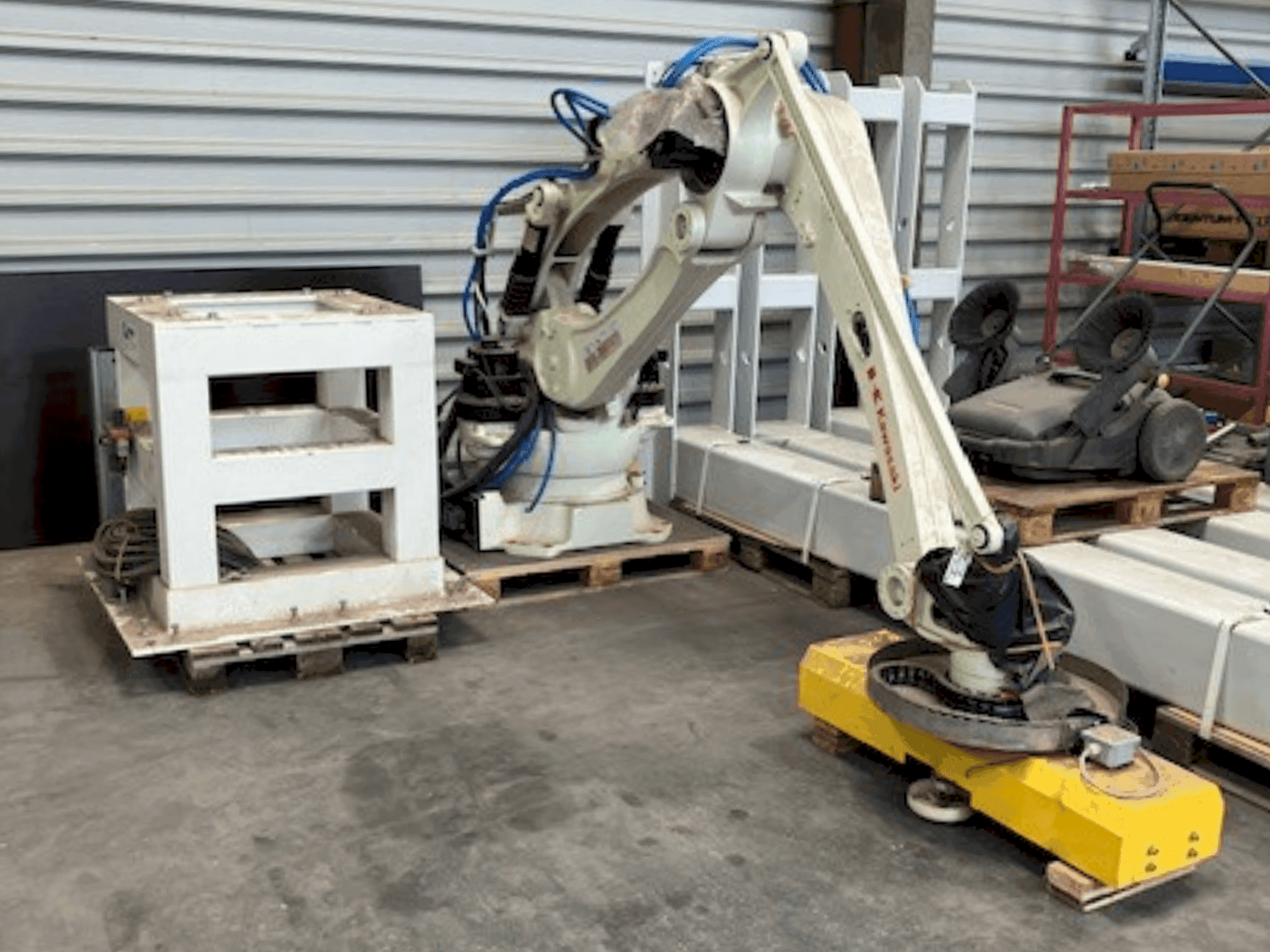 Mašīnas Kawasaki 3CP180L-AC03 (2018) pretskats