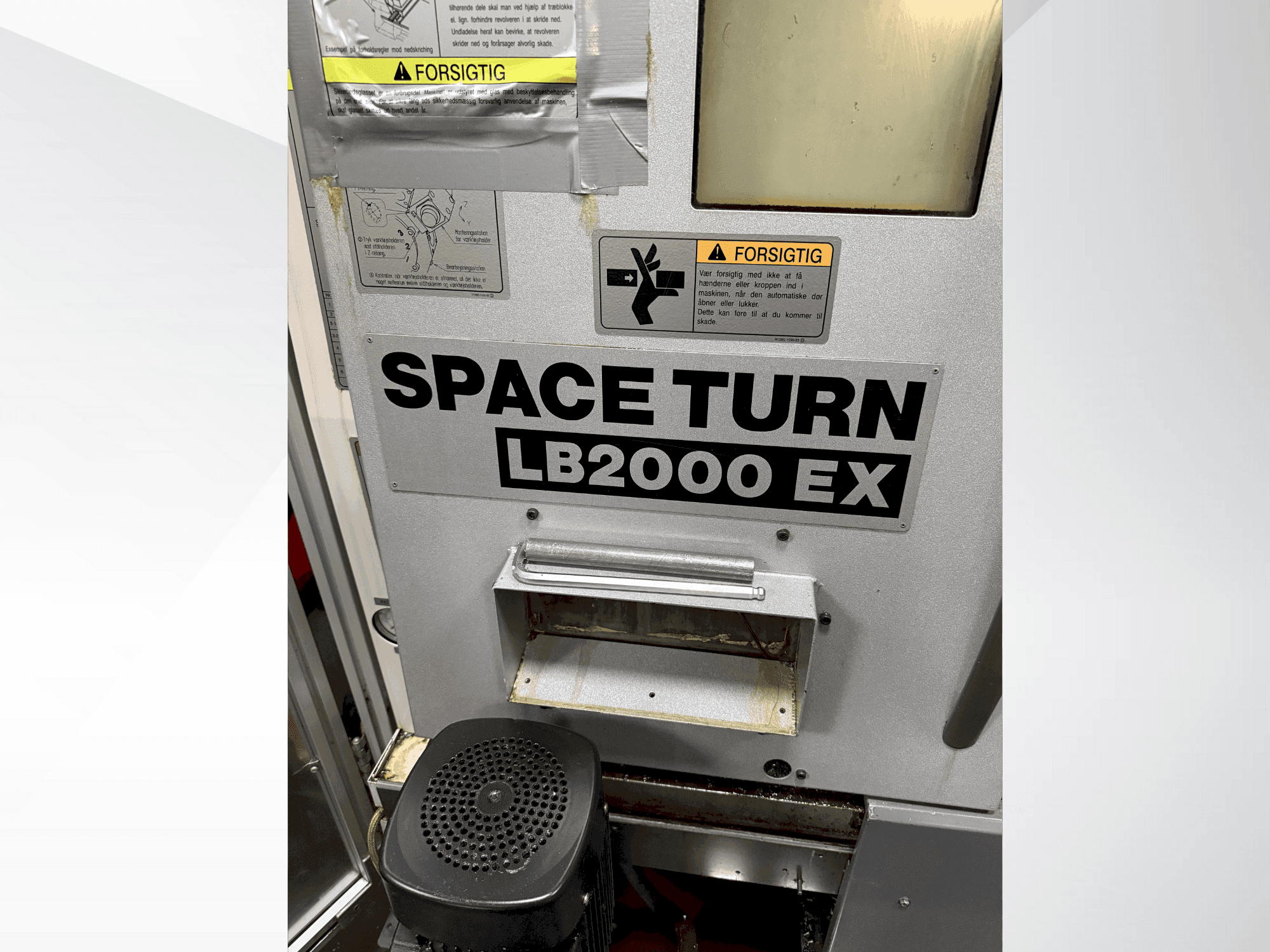 Mašīnas Okuma Space Turn LB2000 EX pretskats