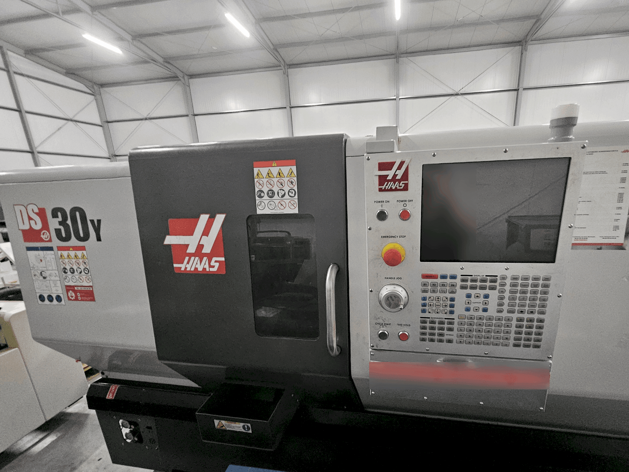 Mašīnas HAAS DS-30Y pretskats
