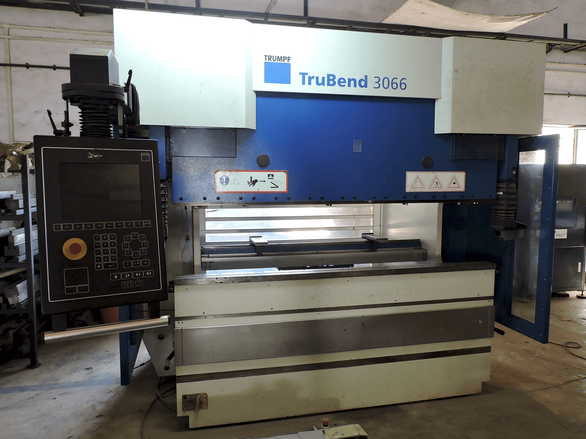Mašīnas Trumpf TruBend 3066 pretskats