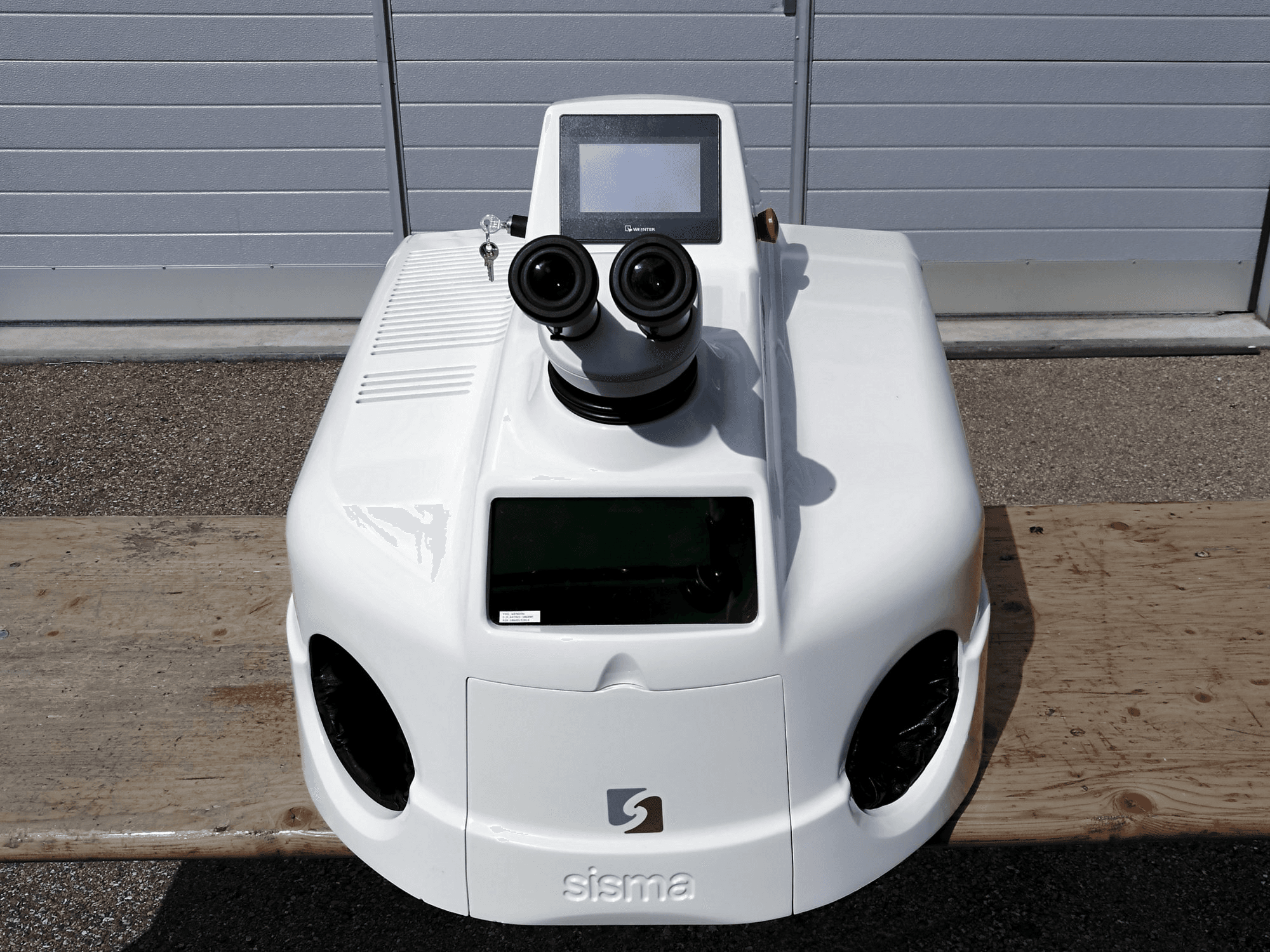 Mašīnas Sisma LM-D 100 pretskats