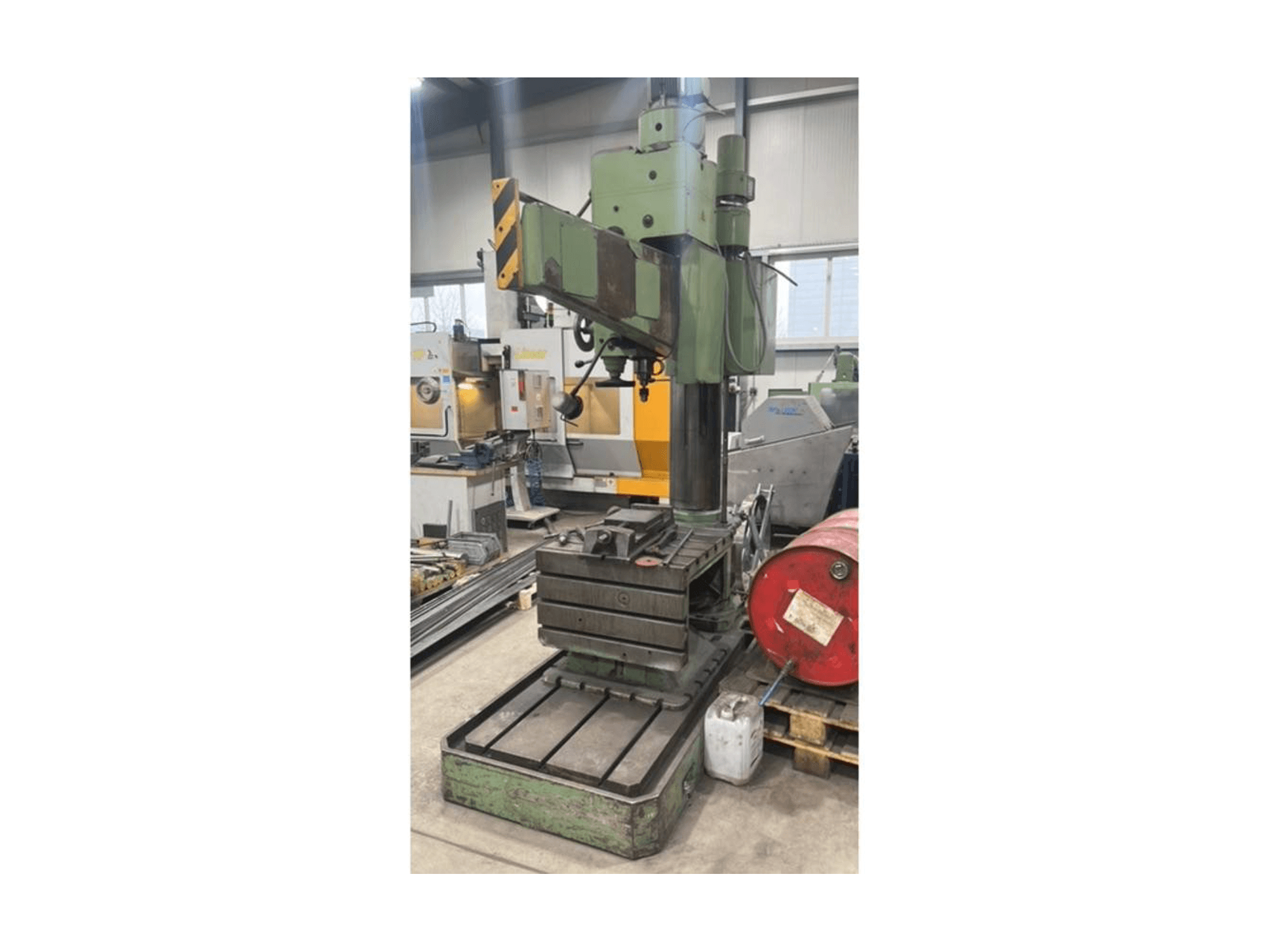 Mašīnas STAUDER 710 × 710 mm pretskats