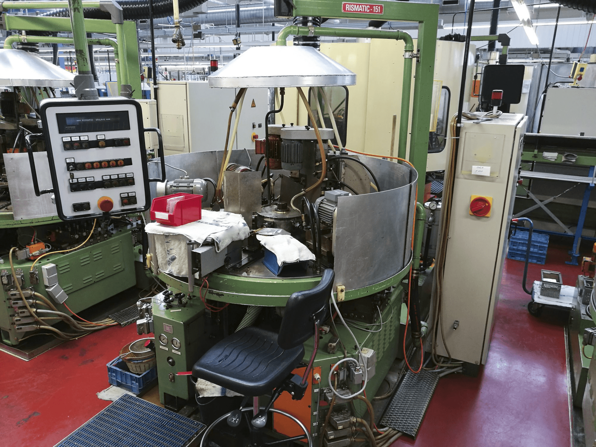 Mašīnas RIS-INGOLD Rismatic 151LN-6 skats no labās puses