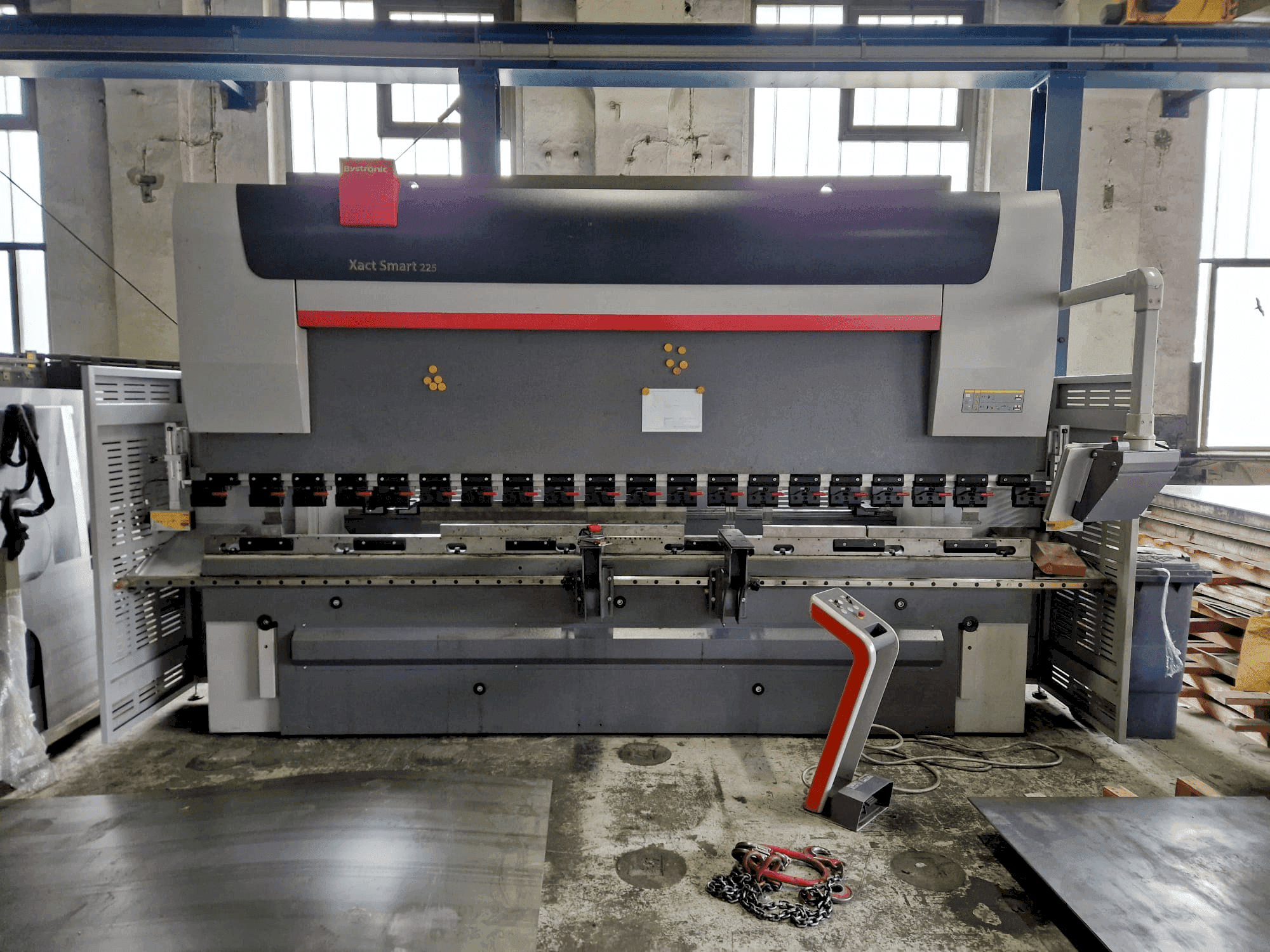 Mašīnas Bystronic Xact Smart 225/4100 pretskats