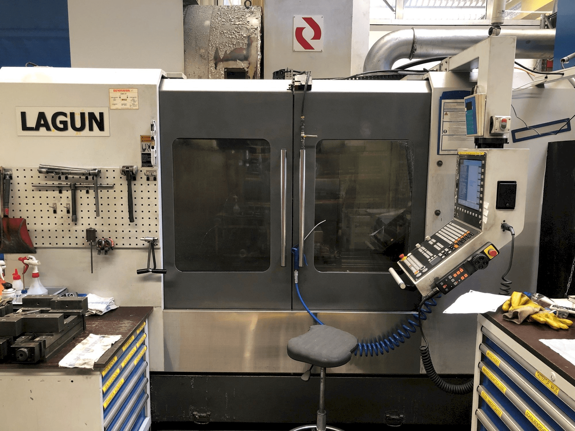 Mašīnas LAGUN L1400 pretskats