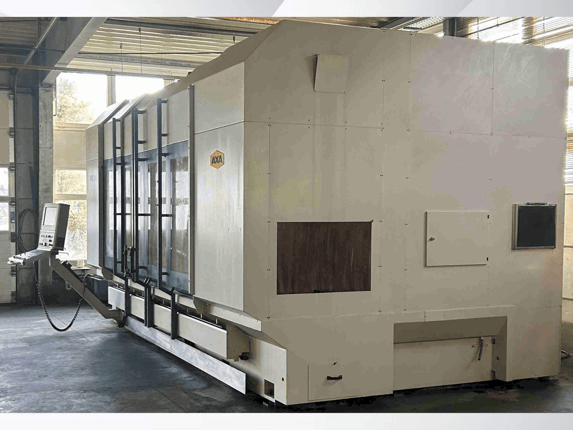 Mašīnas AXA VHC 3-3000 S pretskats