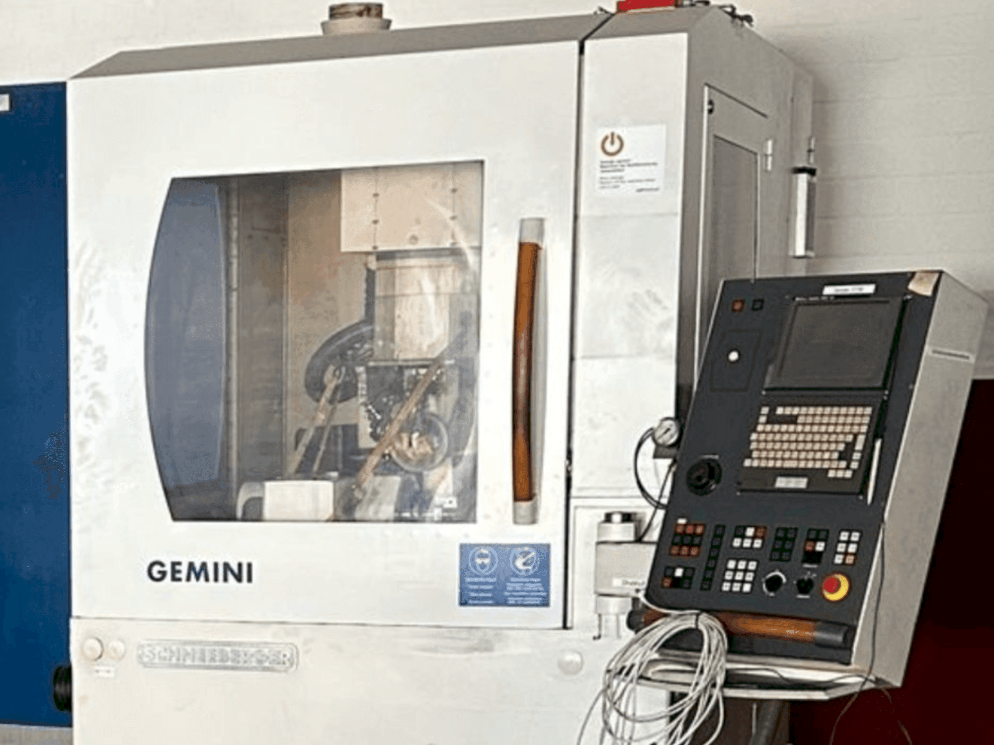Mašīnas Schneeberger MRG Gemini pretskats