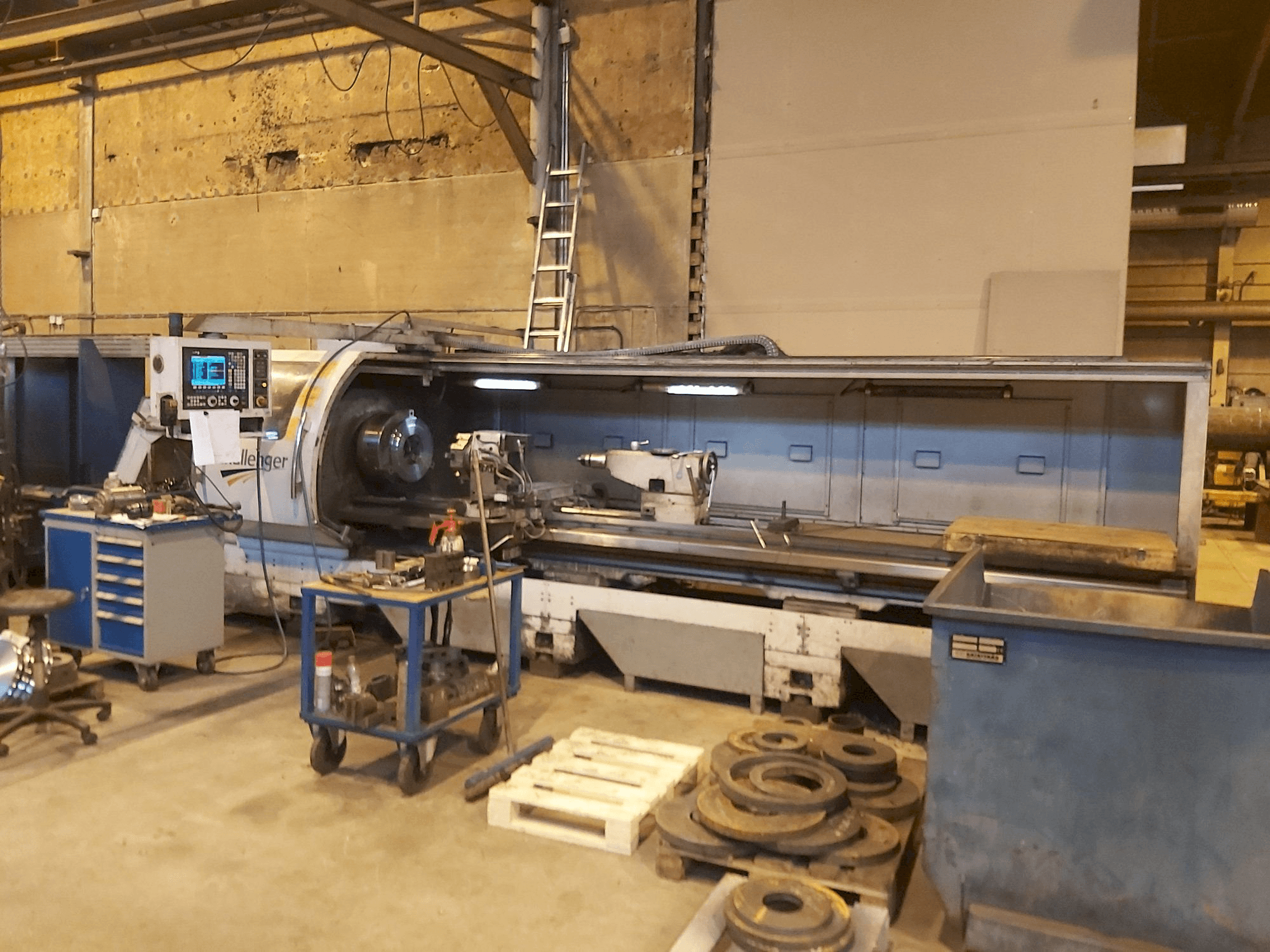 Mašīnas MICROCUT Challenger BNC 26160 XXL pretskats