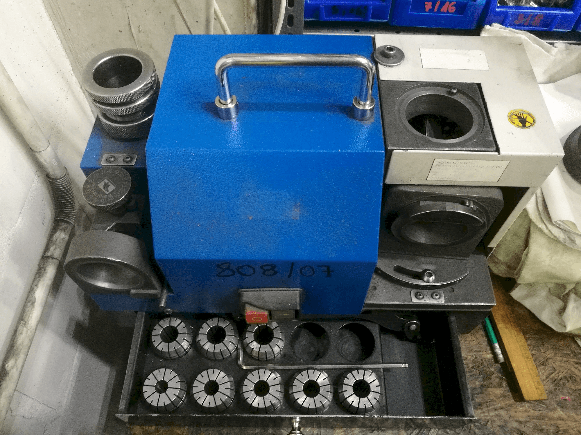 Mašīnas PAX 30 pretskats