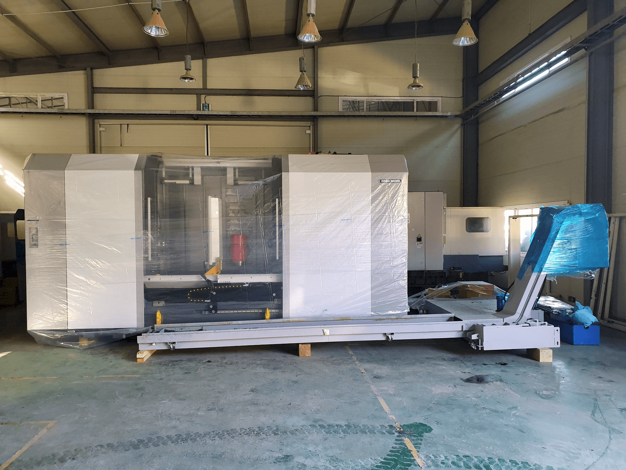 Mašīnas DMG MORI NT4300DCG/1500 pretskats