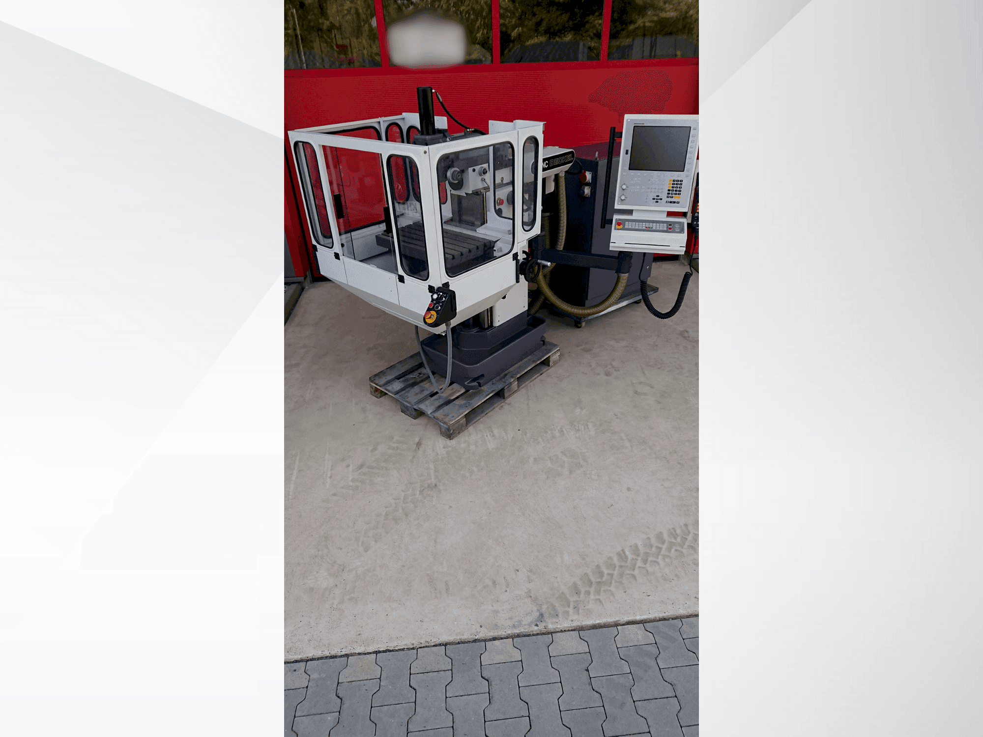 Mašīnas DECKEL FP2NC pretskats