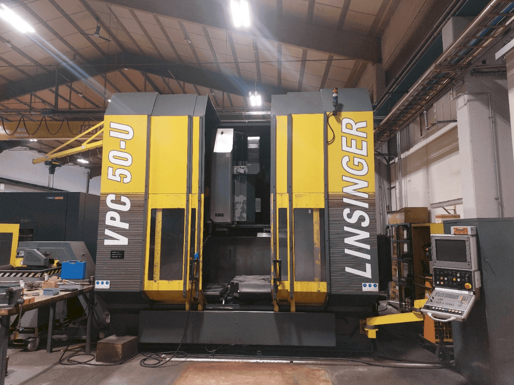 Mašīnas AXA VPC 50U pretskats