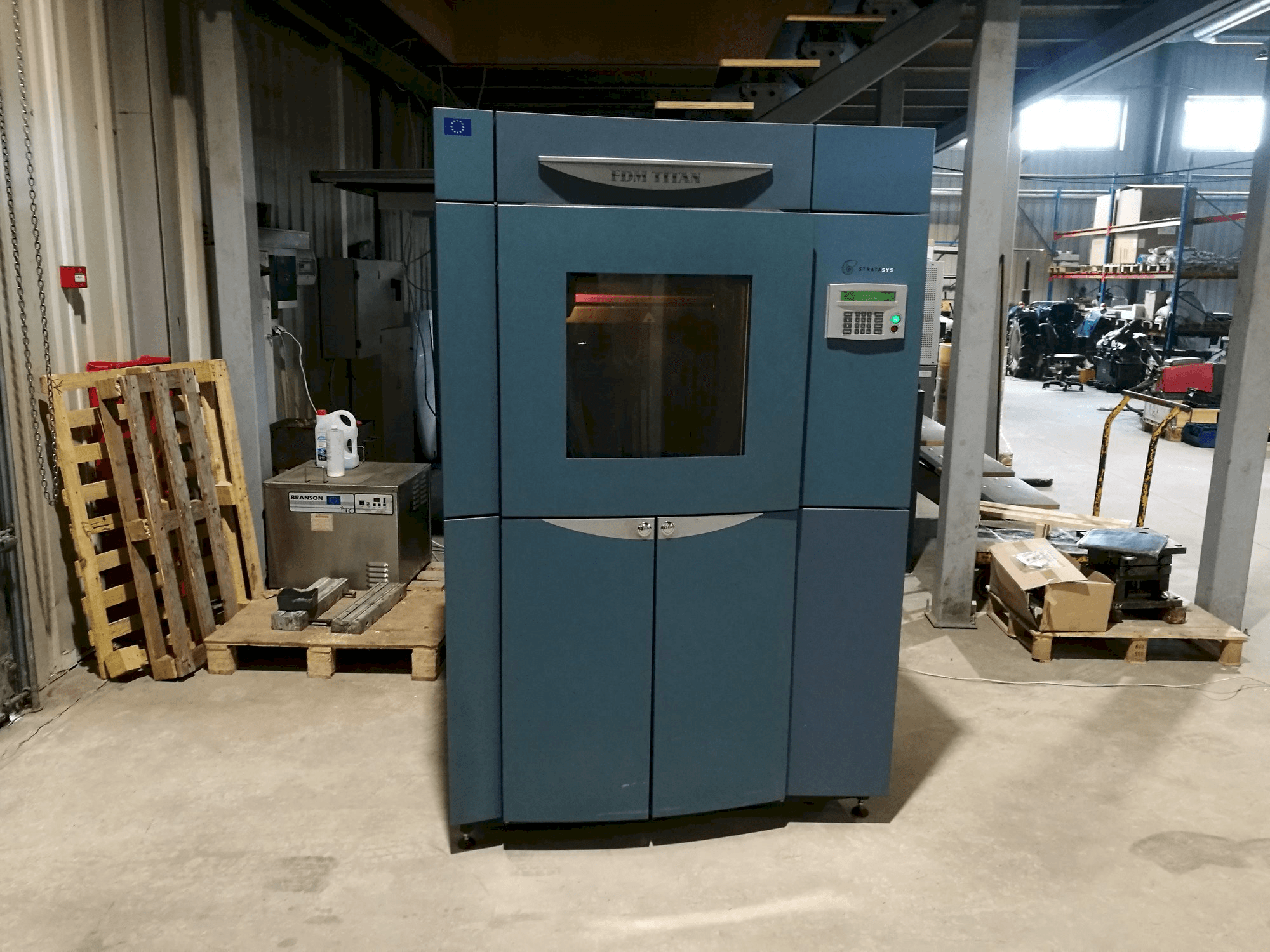 Mašīnas Stratasys FDM Titan pretskats