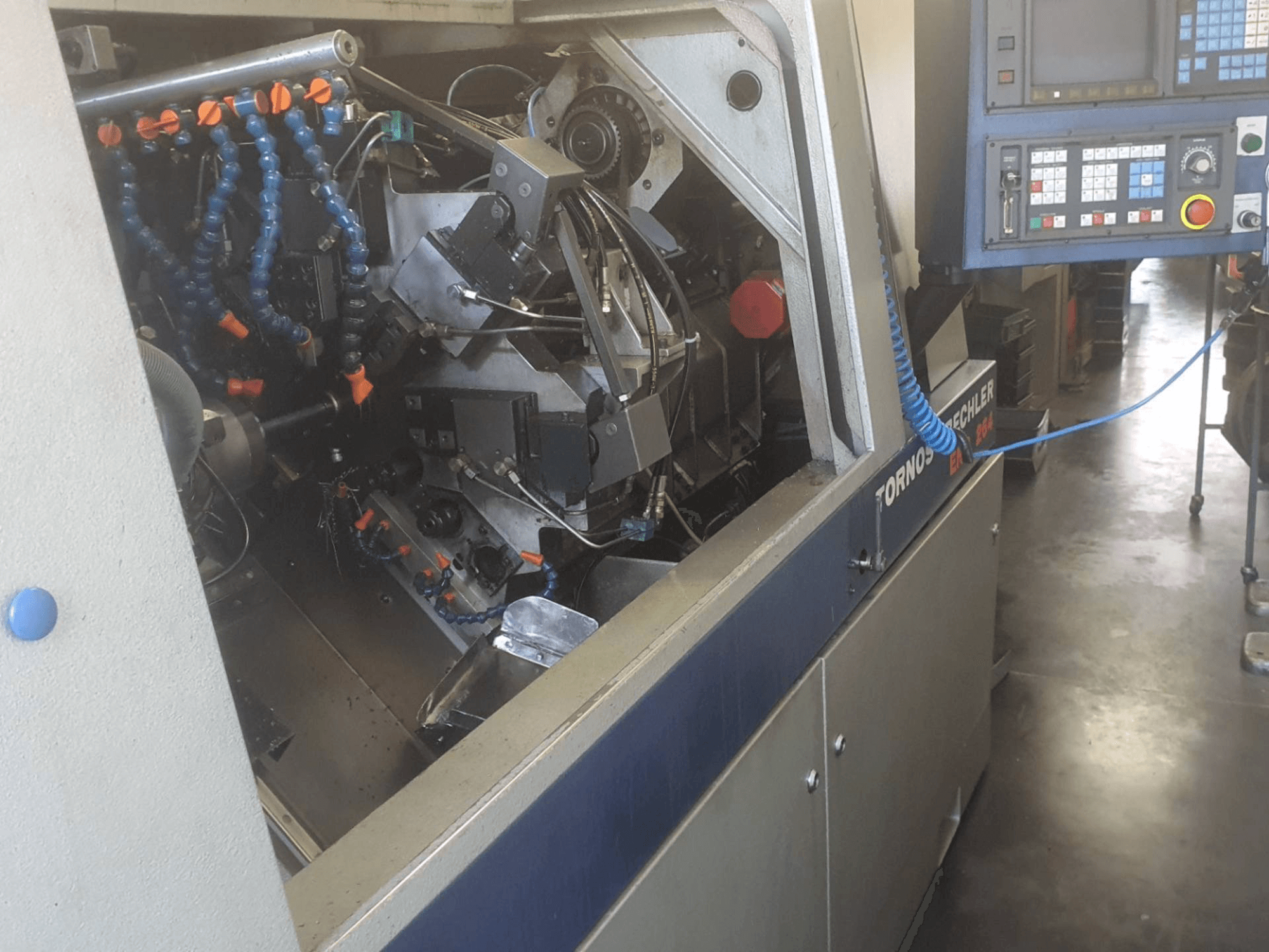 Mašīnas Tornos-Bechler ENC 264 pretskats