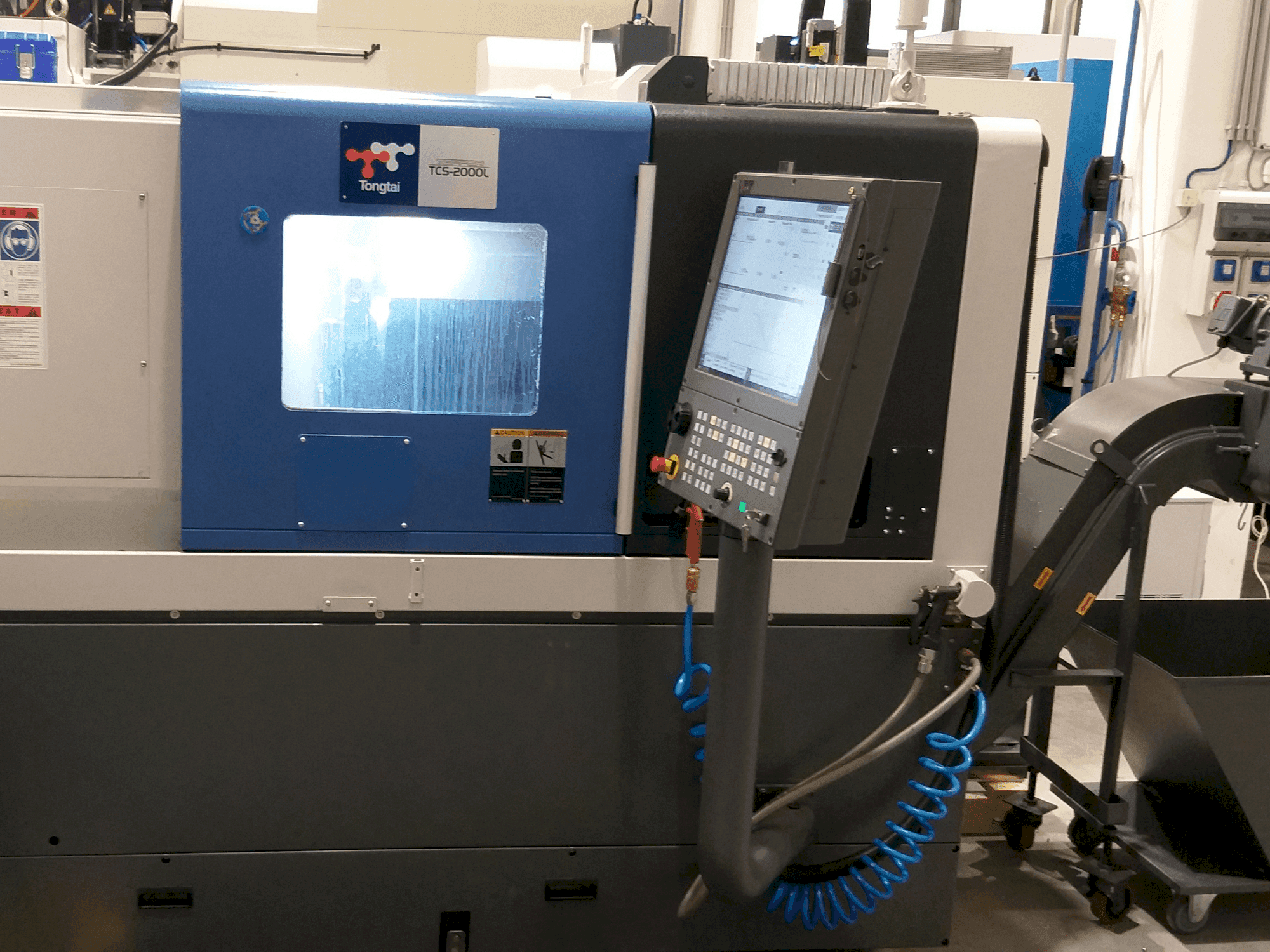 Mašīnas Tongtai TCS2000L pretskats