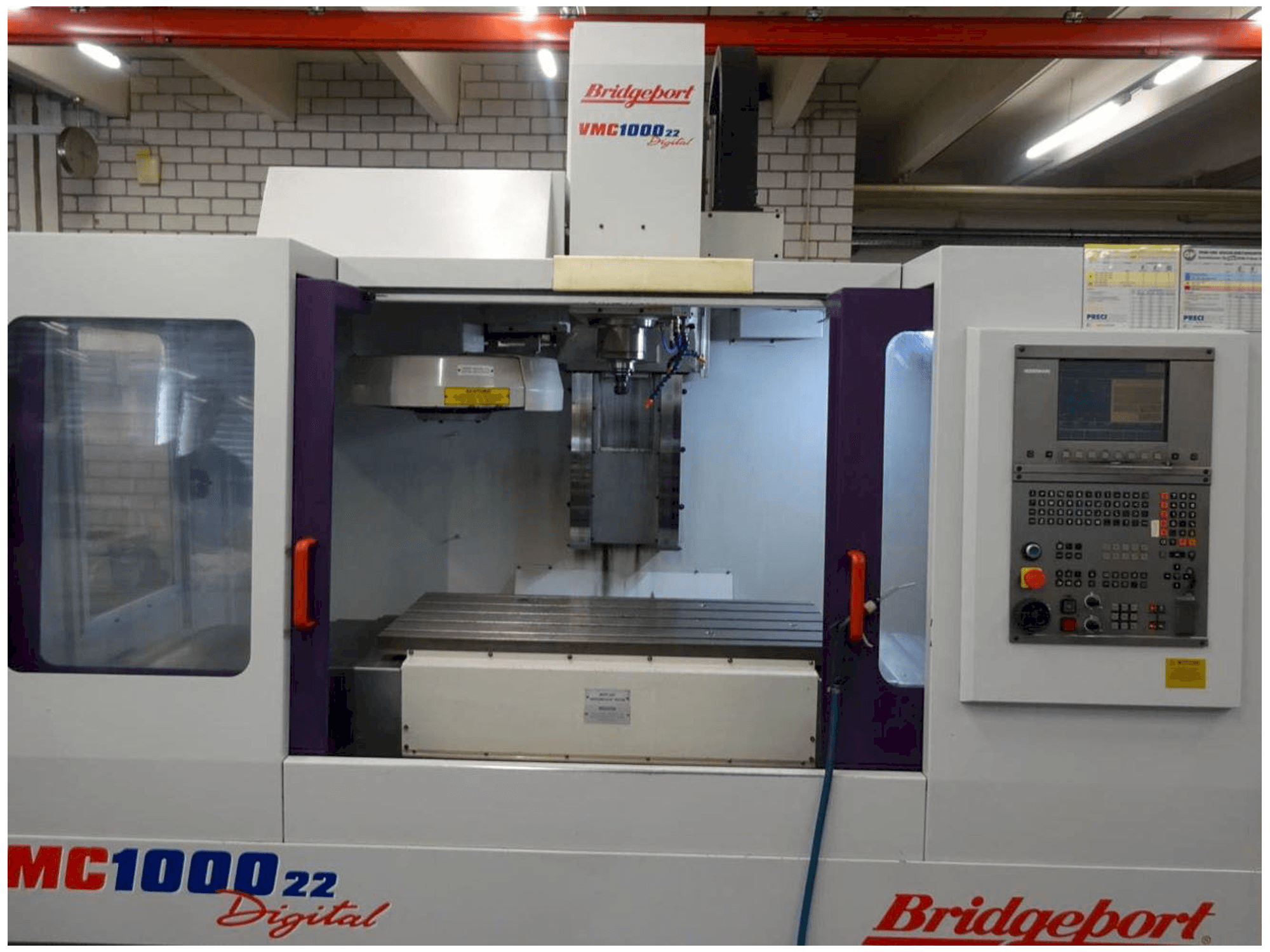Mašīnas Bridgeport VMC1000-22 pretskats