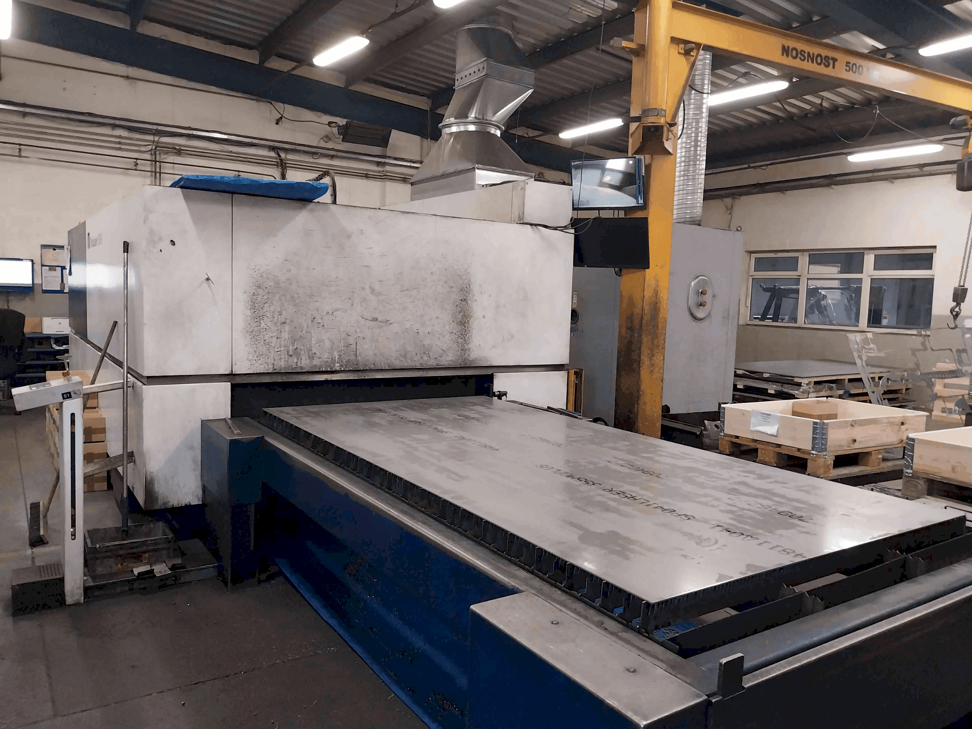 Mašīnas TRUMPF TruLaser 5030 (L68) pretskats