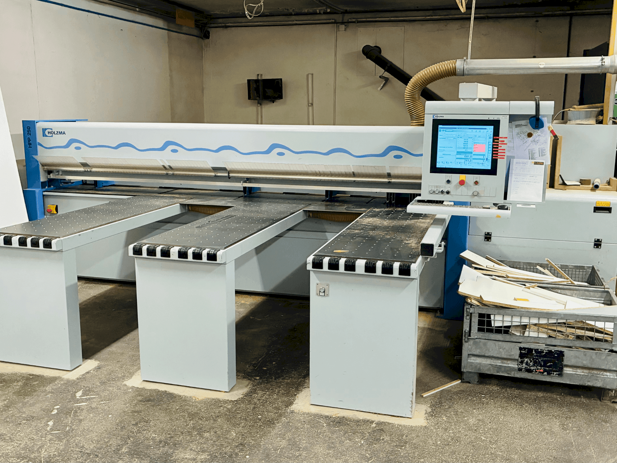 Mašīnas HOLZMA HPP 250/38/38 pretskats