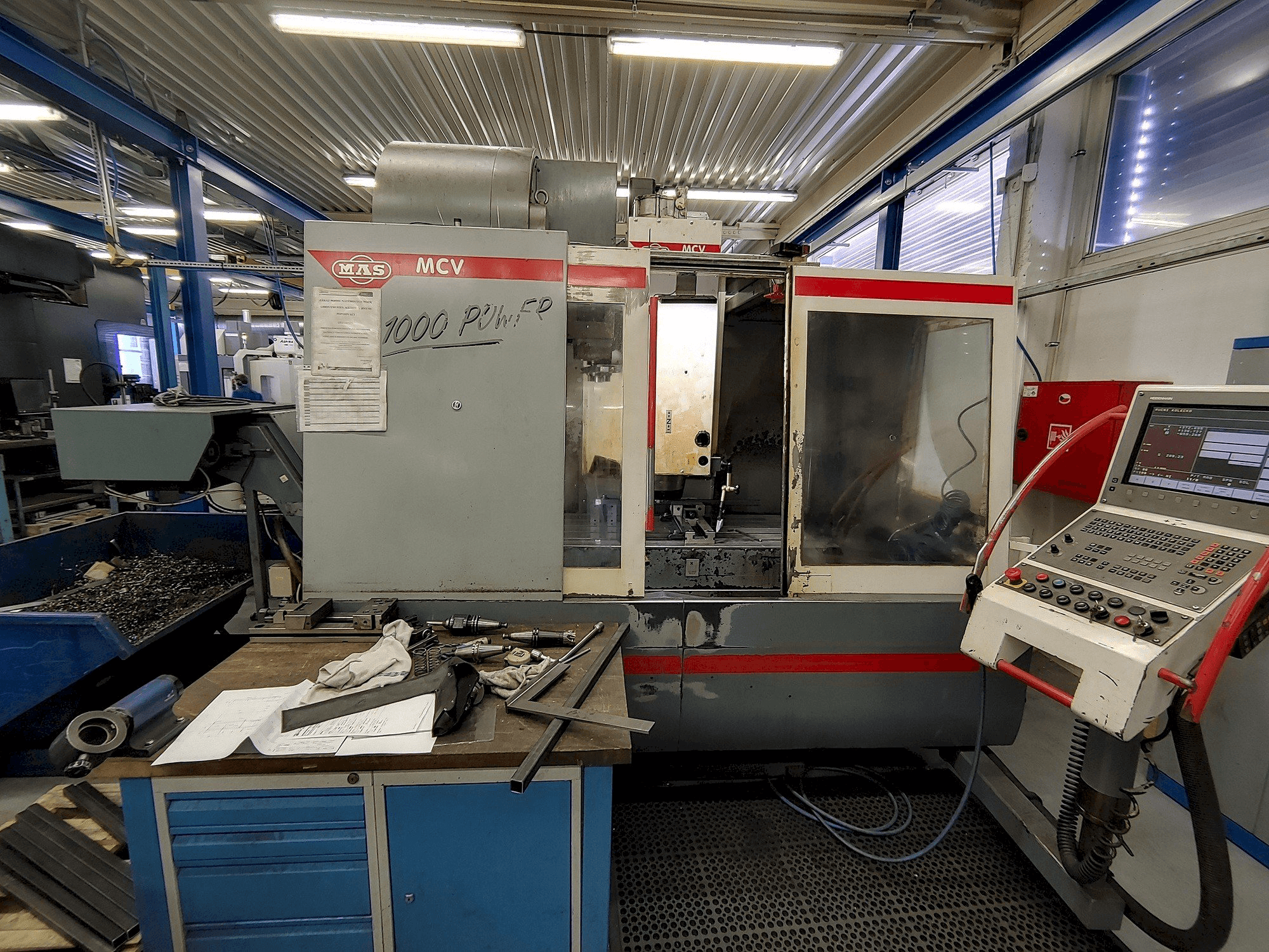 Mašīnas KOVOSVIT MAS MCV 1000 Power pretskats