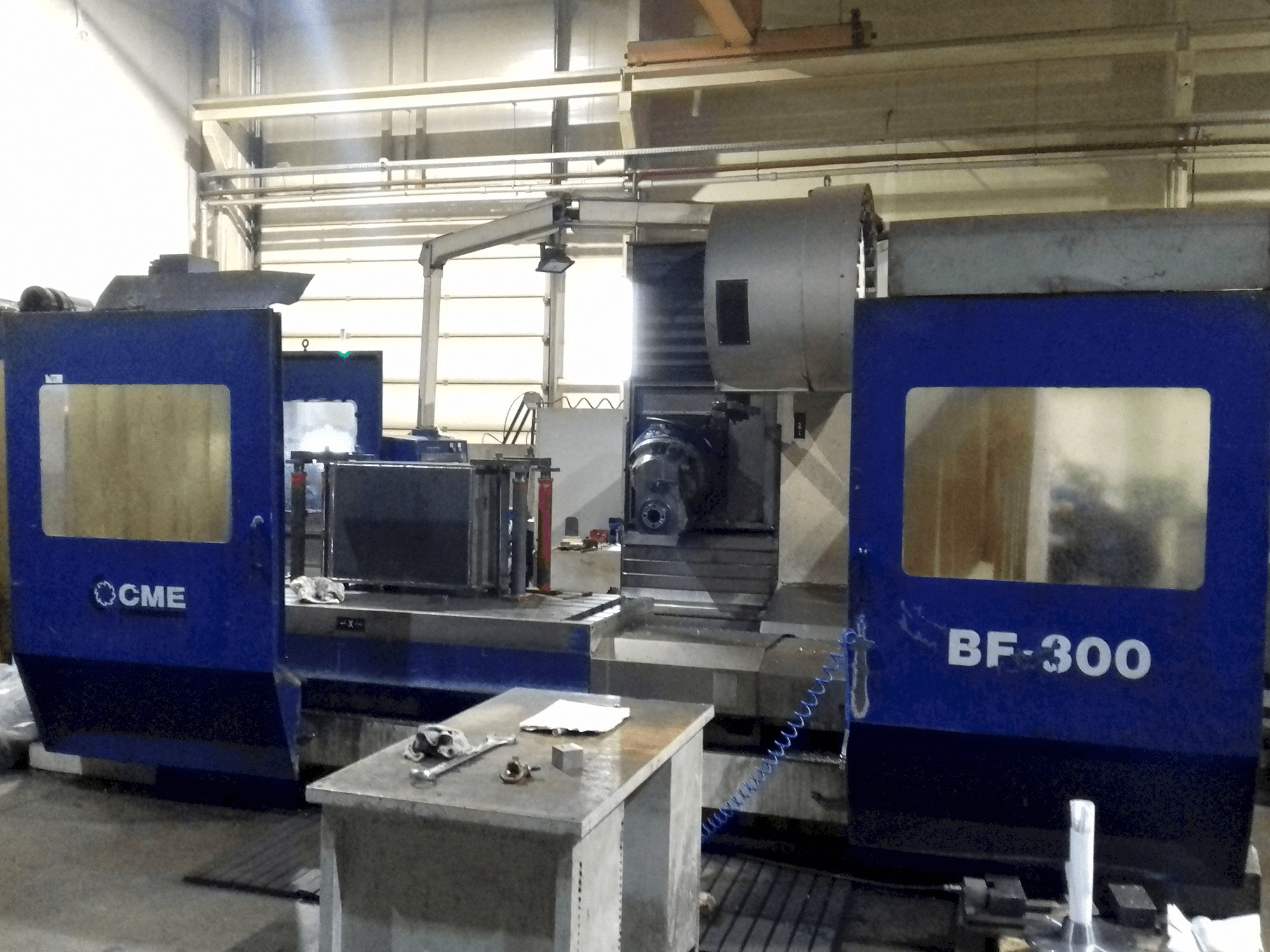Mašīnas CME BF-300 pretskats
