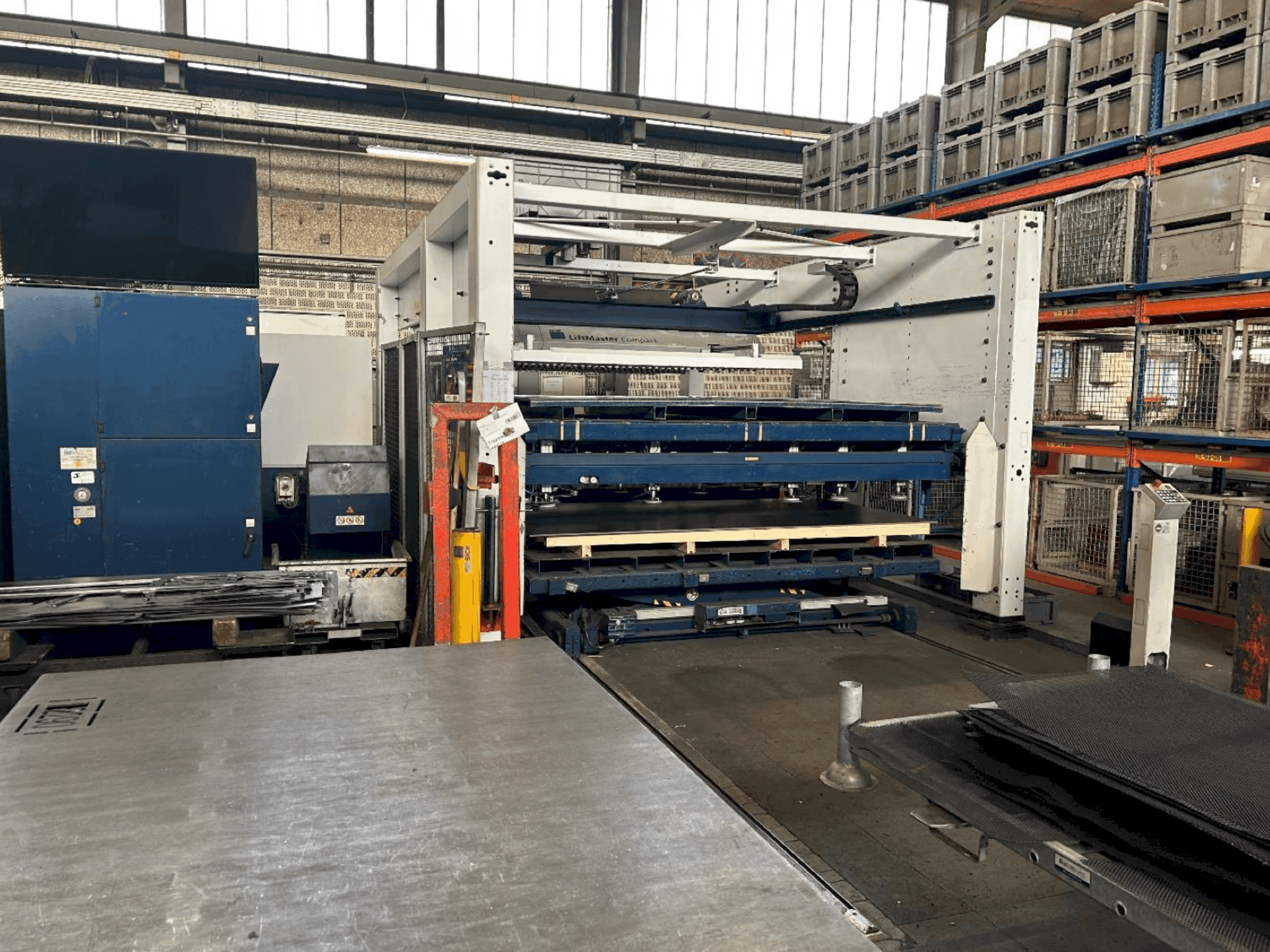 Mašīnas TRUMPF TruLaser 3030 pretskats