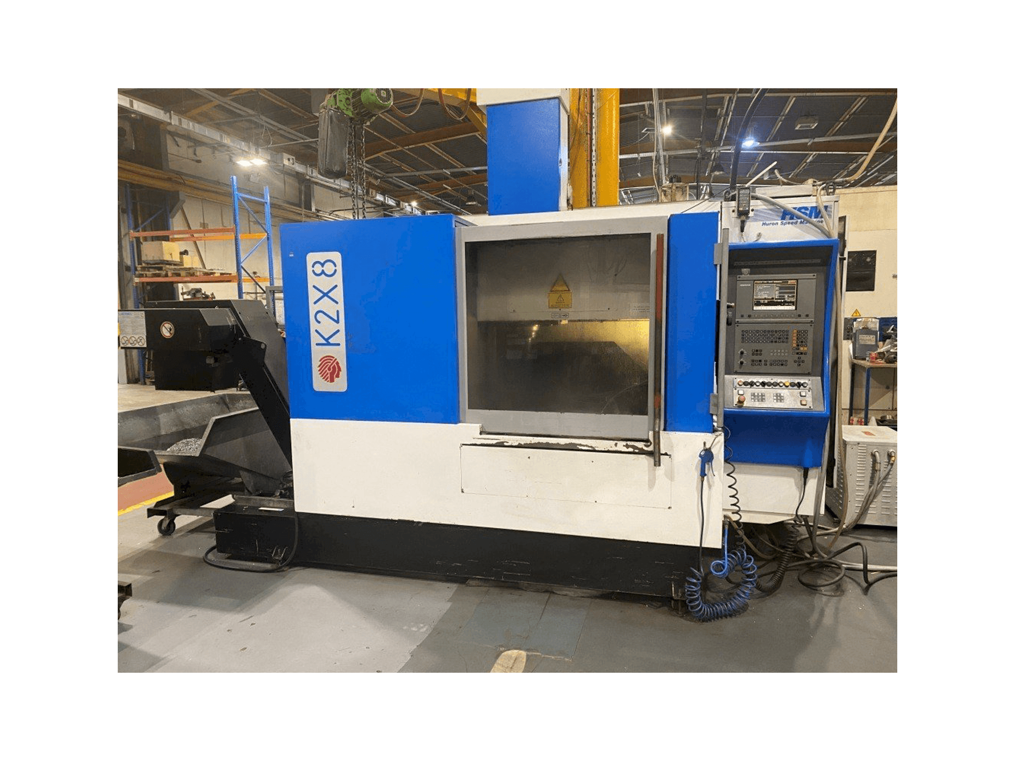 Mašīnas Huron K2X8 pretskats