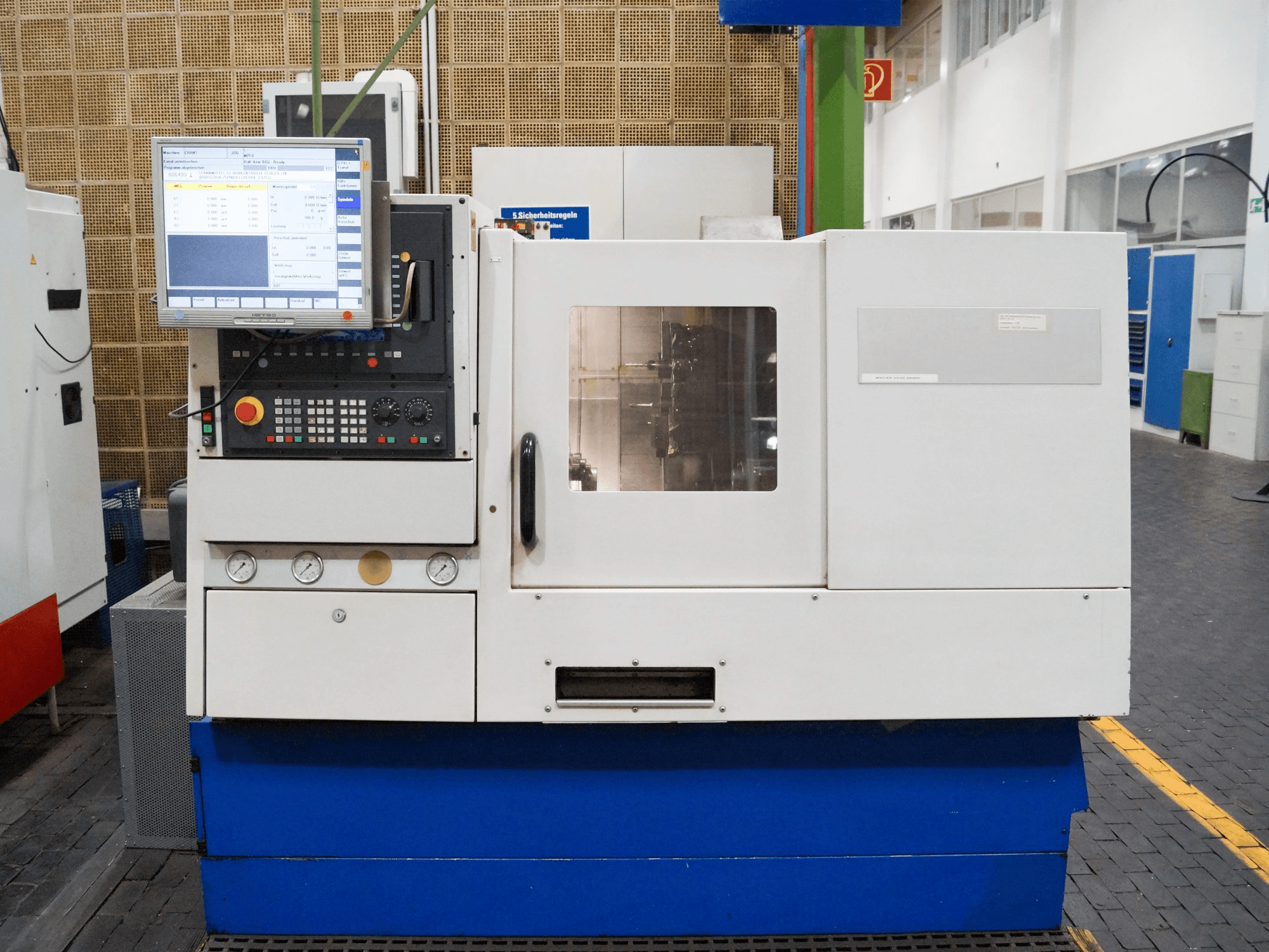 Mašīnas Weiler DZ 42 CNC pretskats