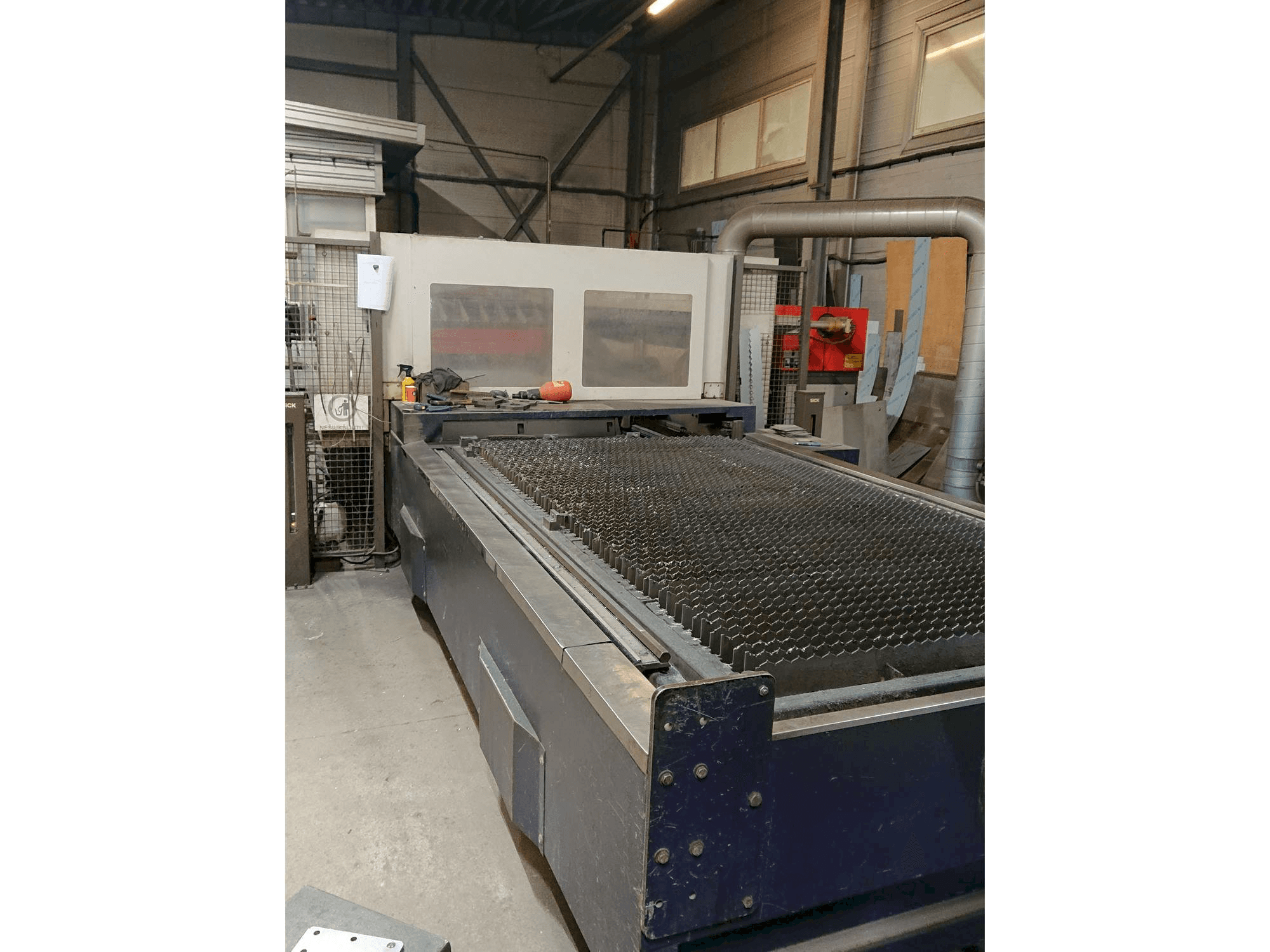 Mašīnas Bystronic Bysprint 3015 Bylaser 3000 pretskats