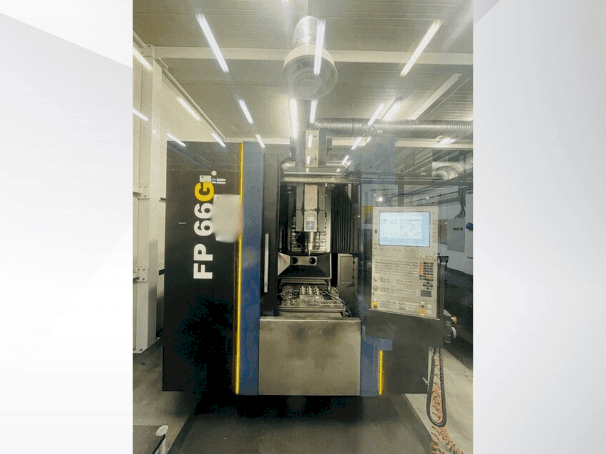 Mašīnas YCM FP 66G pretskats