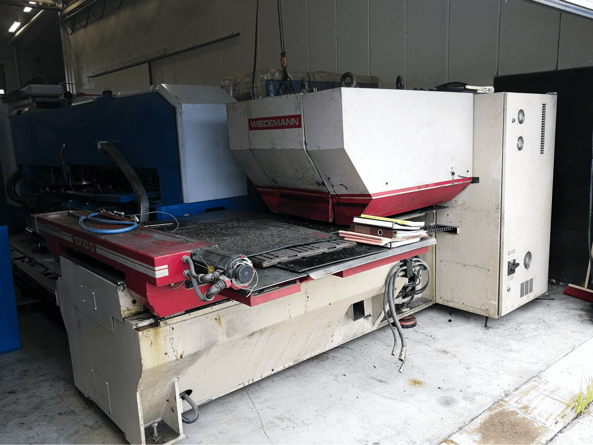 Mašīnas Murata Wiedemann C-1000 skats no labās puses