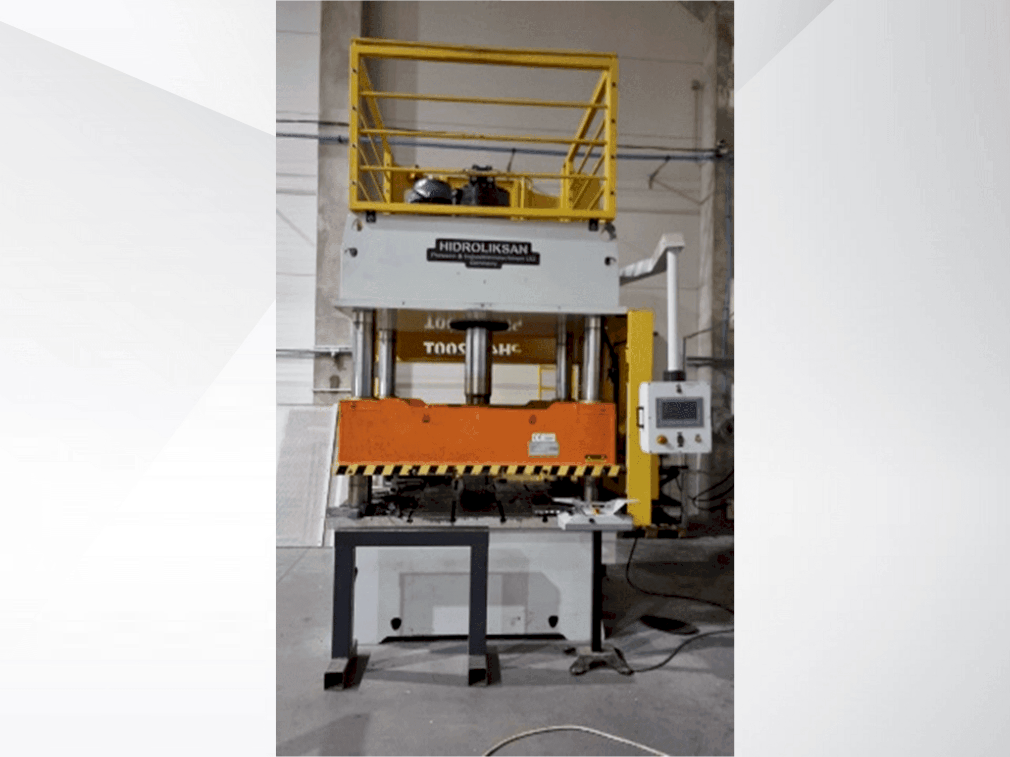 Mašīnas HIDROLIKSAN PH4C 200T pretskats