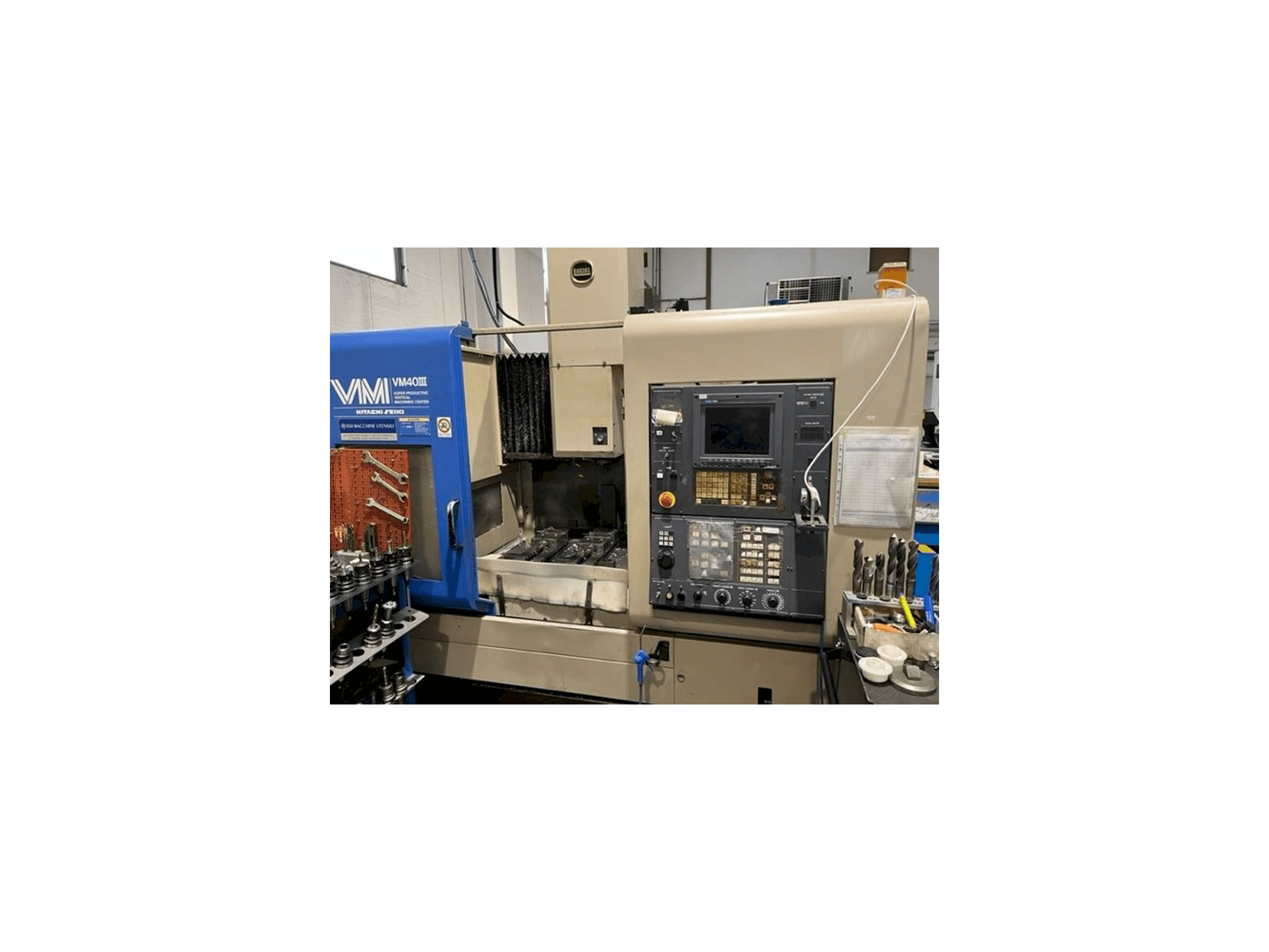 Mašīnas HITACHI SEIKI VM40 pretskats