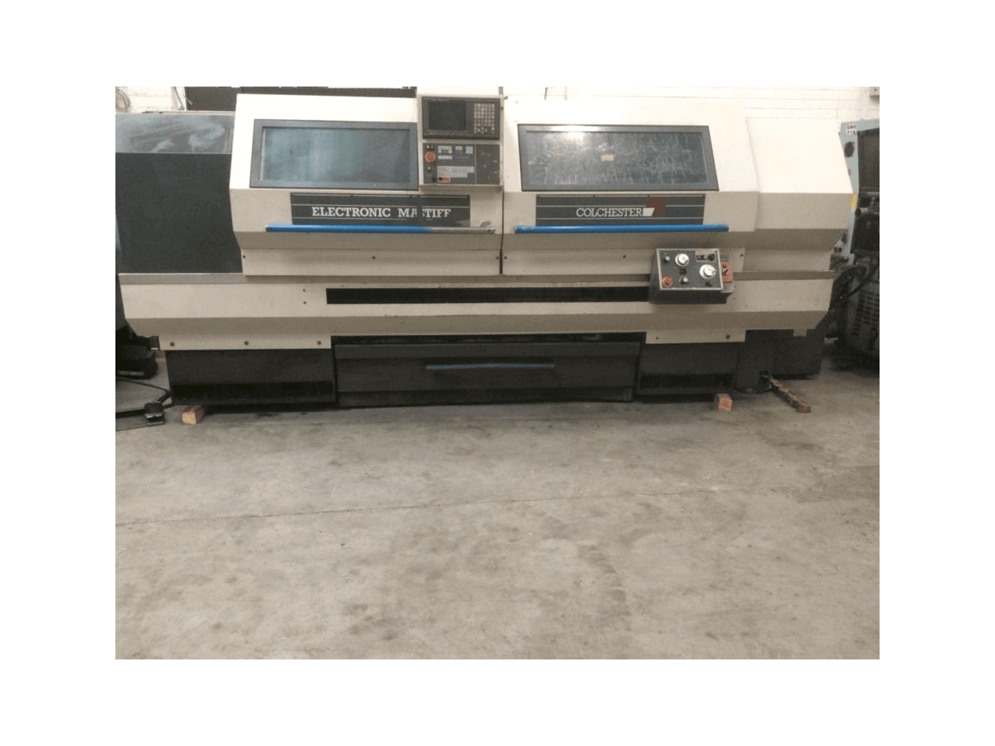 Mašīnas Colchester Electronic Mastiff pretskats