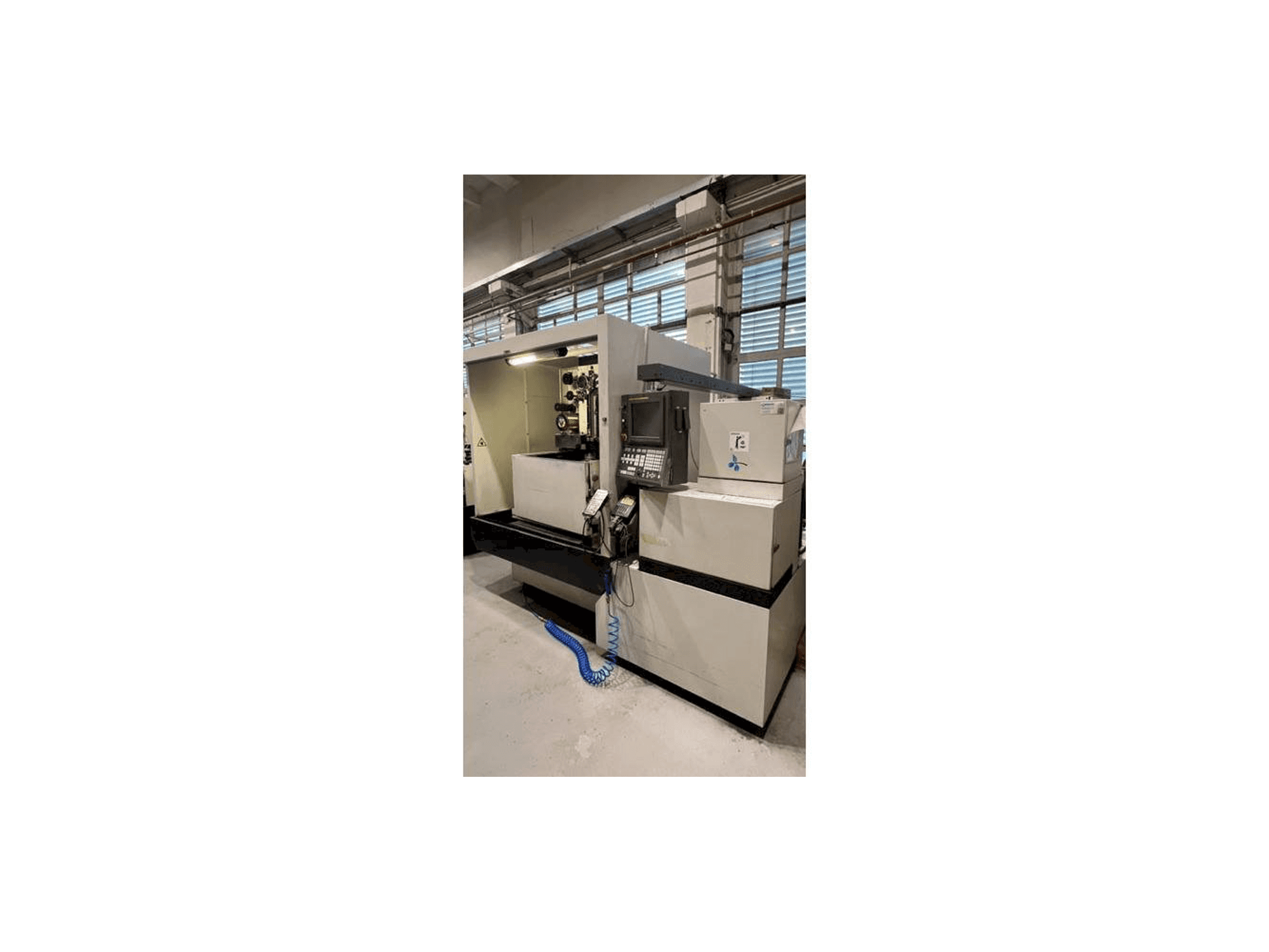 Mašīnas FANUC ROBOCUT Alfa-1iC pretskats