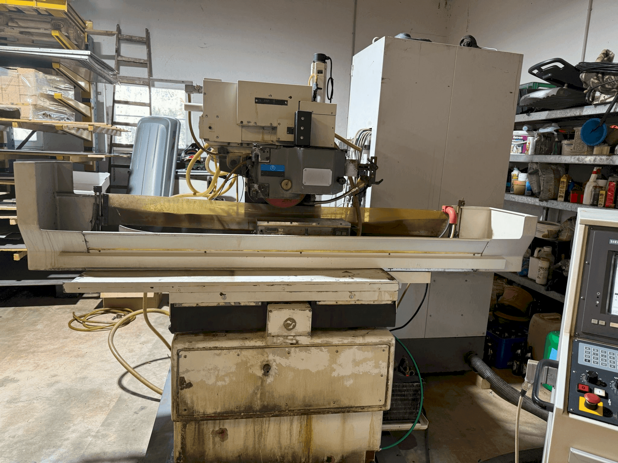 Mašīnas JUNG J 525C pretskats