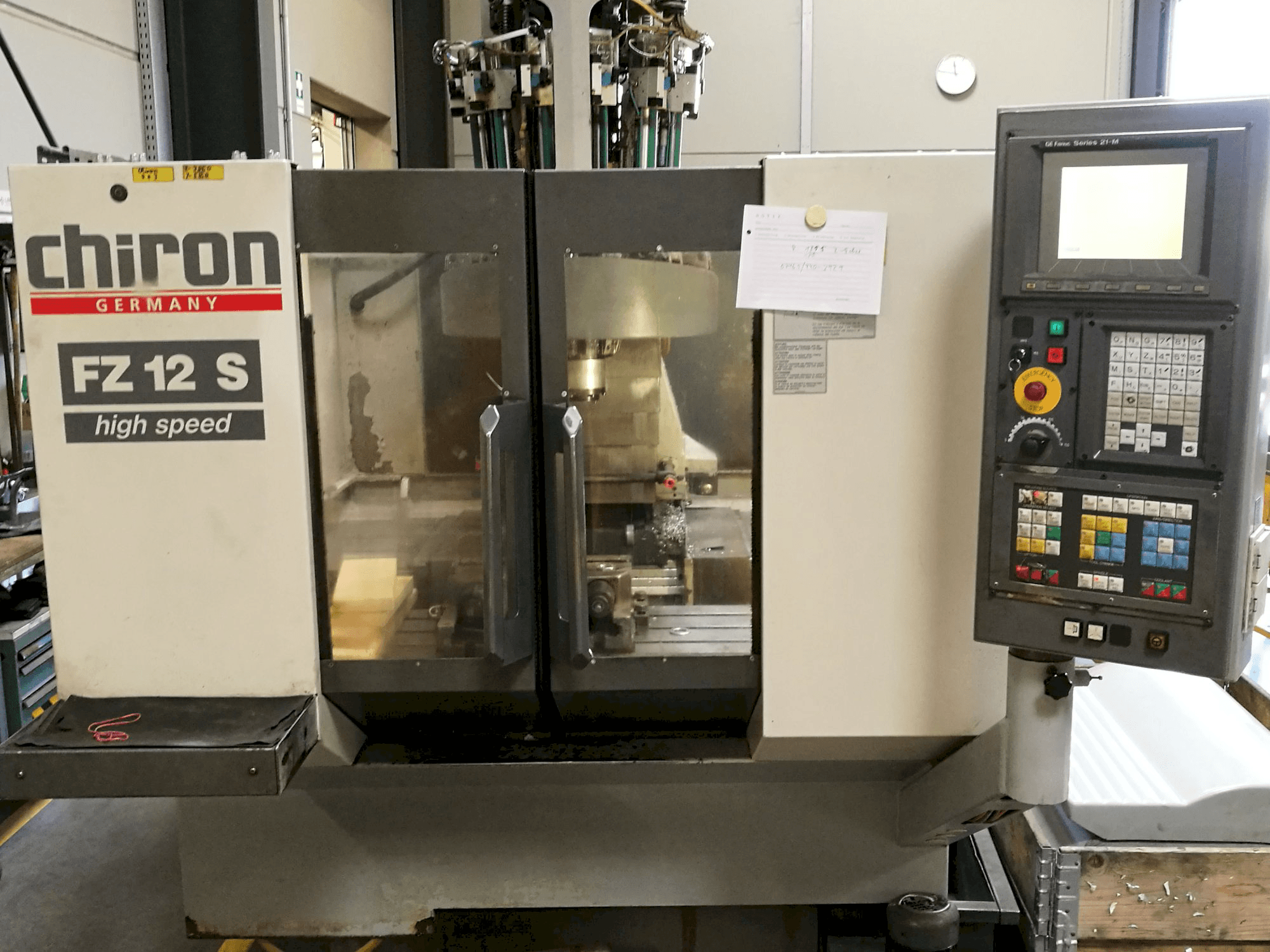 Mašīnas Chiron FZ 12 S pretskats