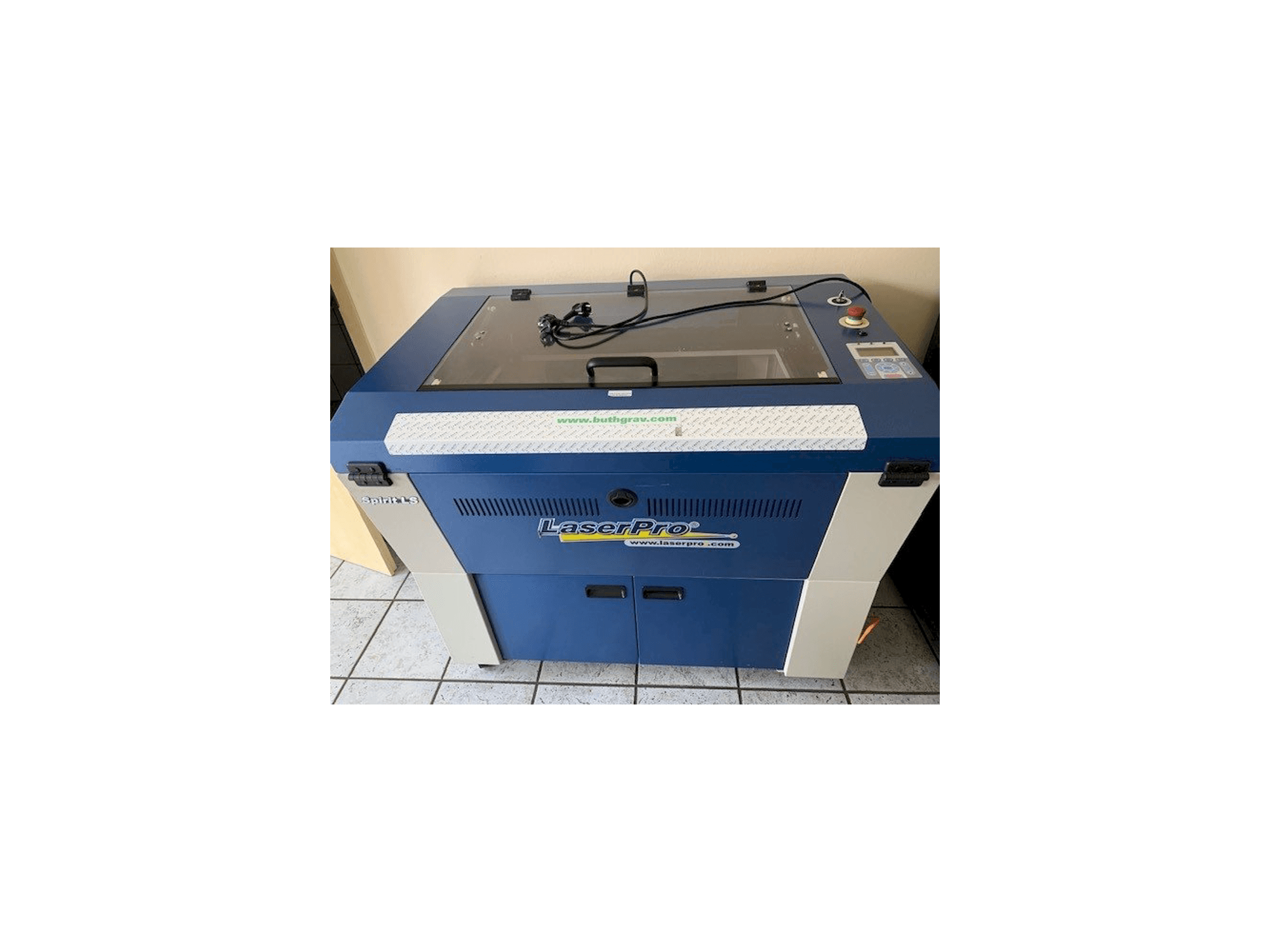 Mašīnas BUTH Spirit LS pretskats