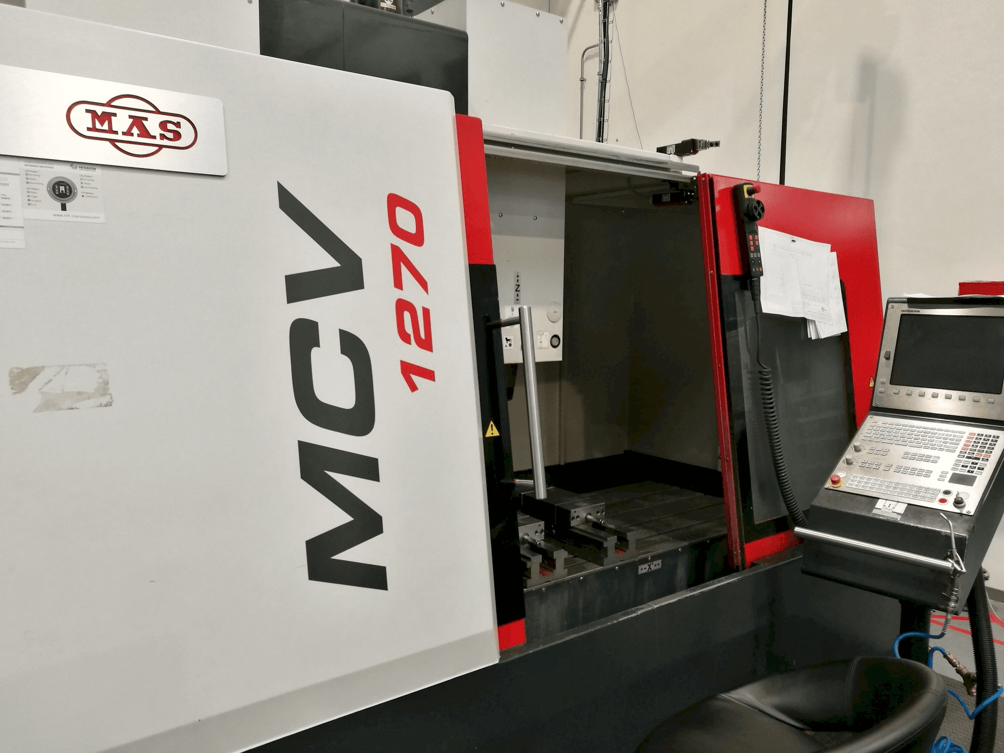 Mašīnas KOVOSVIT MAS MCV 1270 pretskats