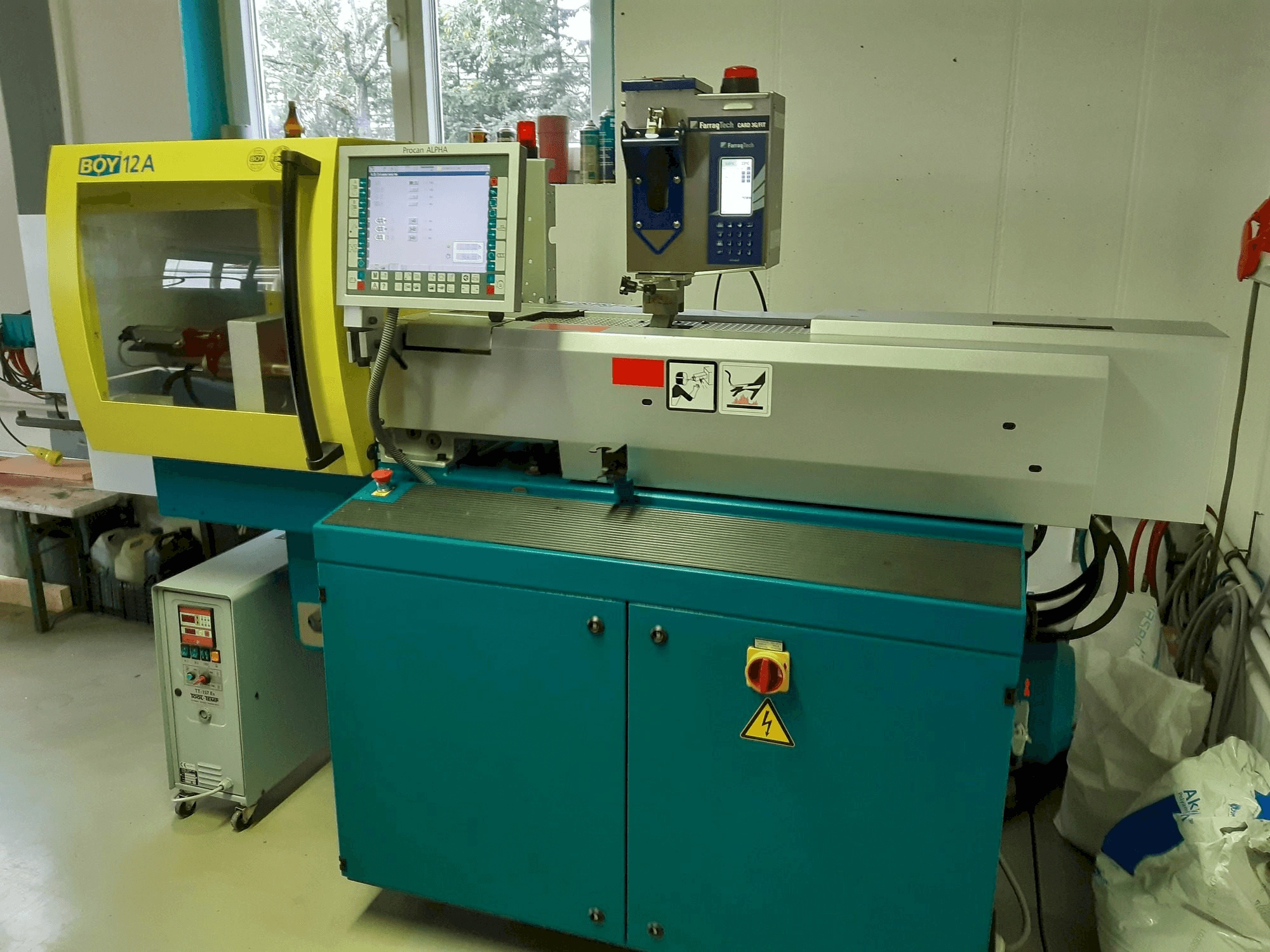 Mašīnas BOY 12A pretskats