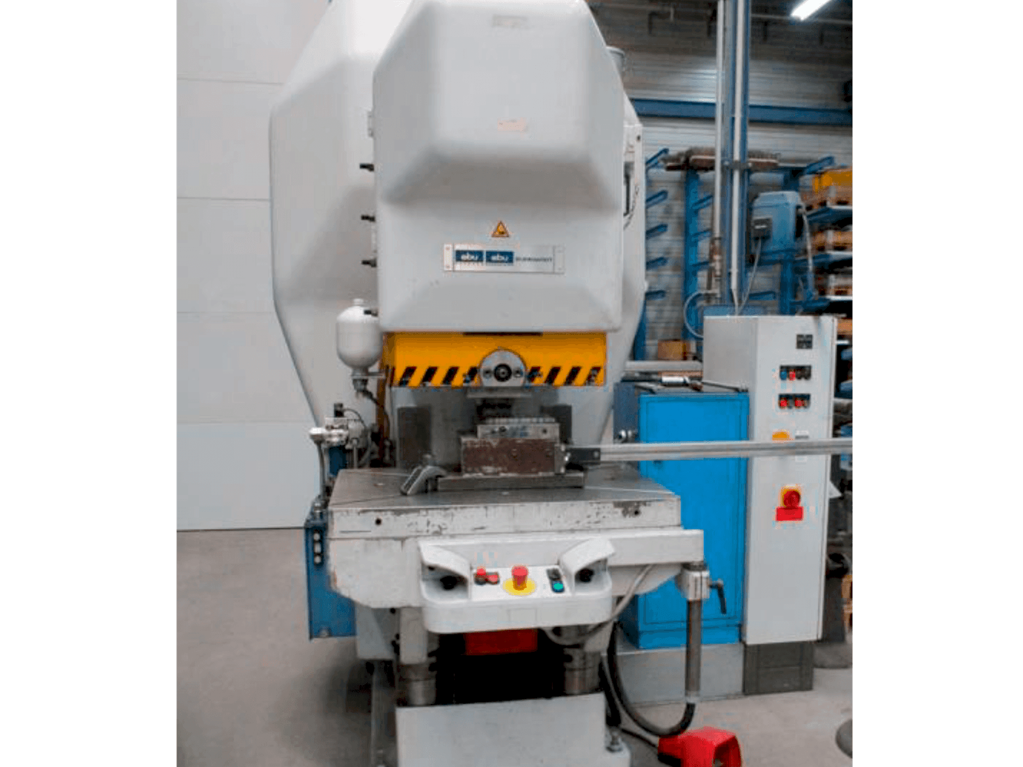 Mašīnas Ebu H 80 RiV pretskats