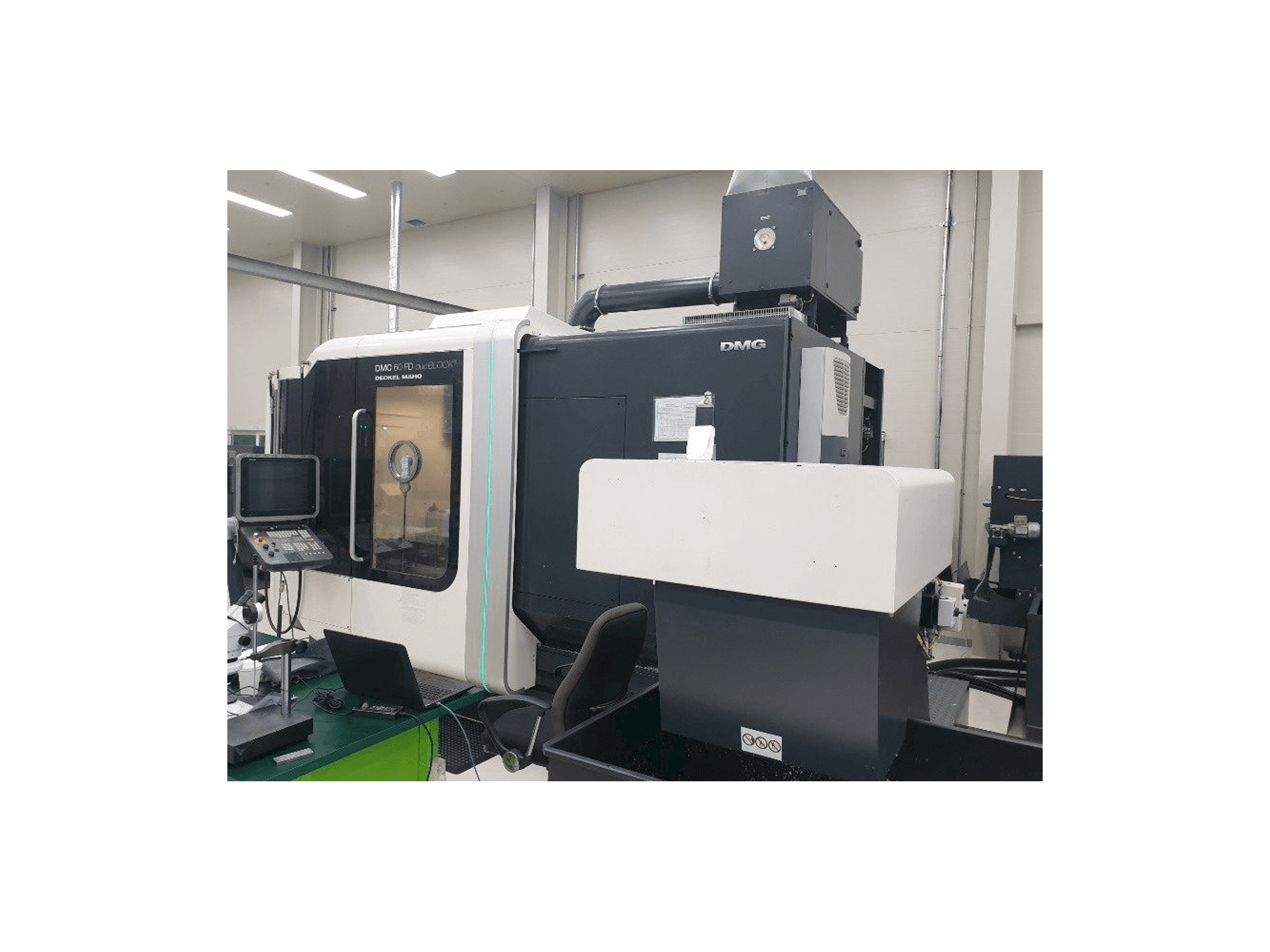 Mašīnas DMG Deckel Maho DMC 60 FD duoBLOCK pretskats